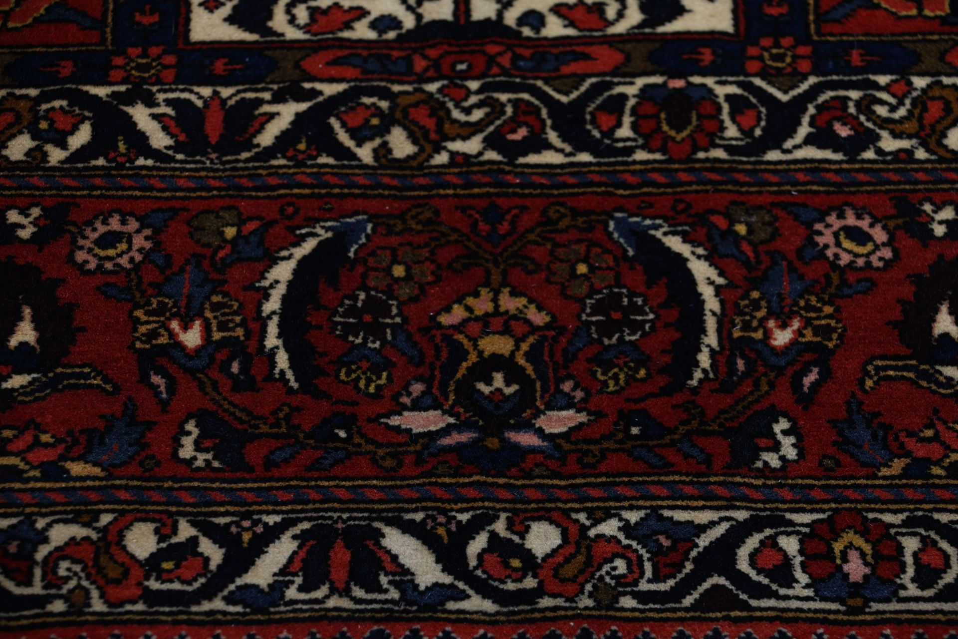 Handgeknüpfter Bakhtiari Perserteppich 217 × 315 cm