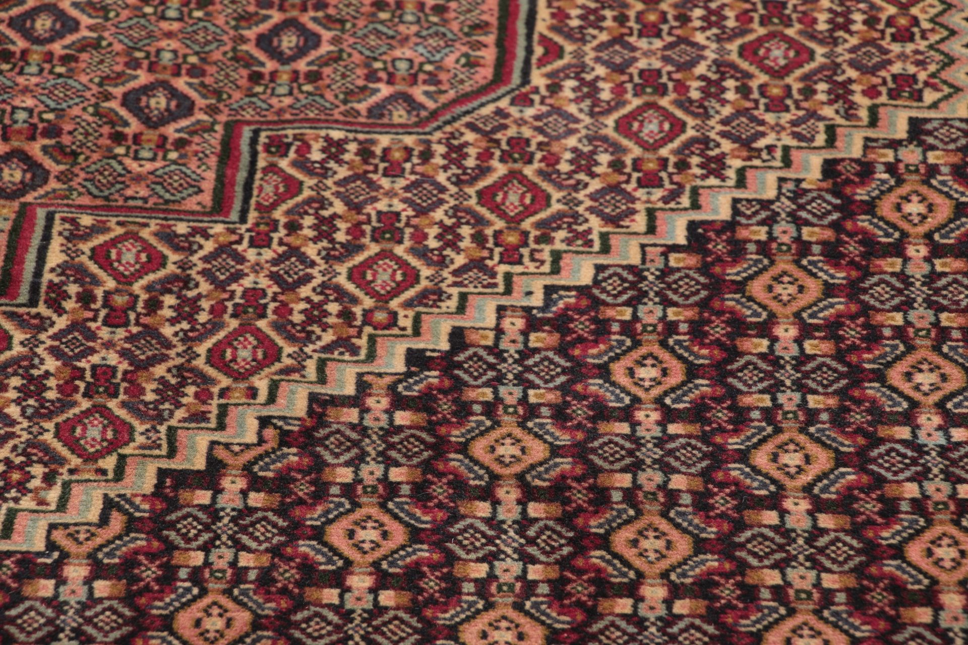 Perserteppich aus Iran, 203 × 310 cm