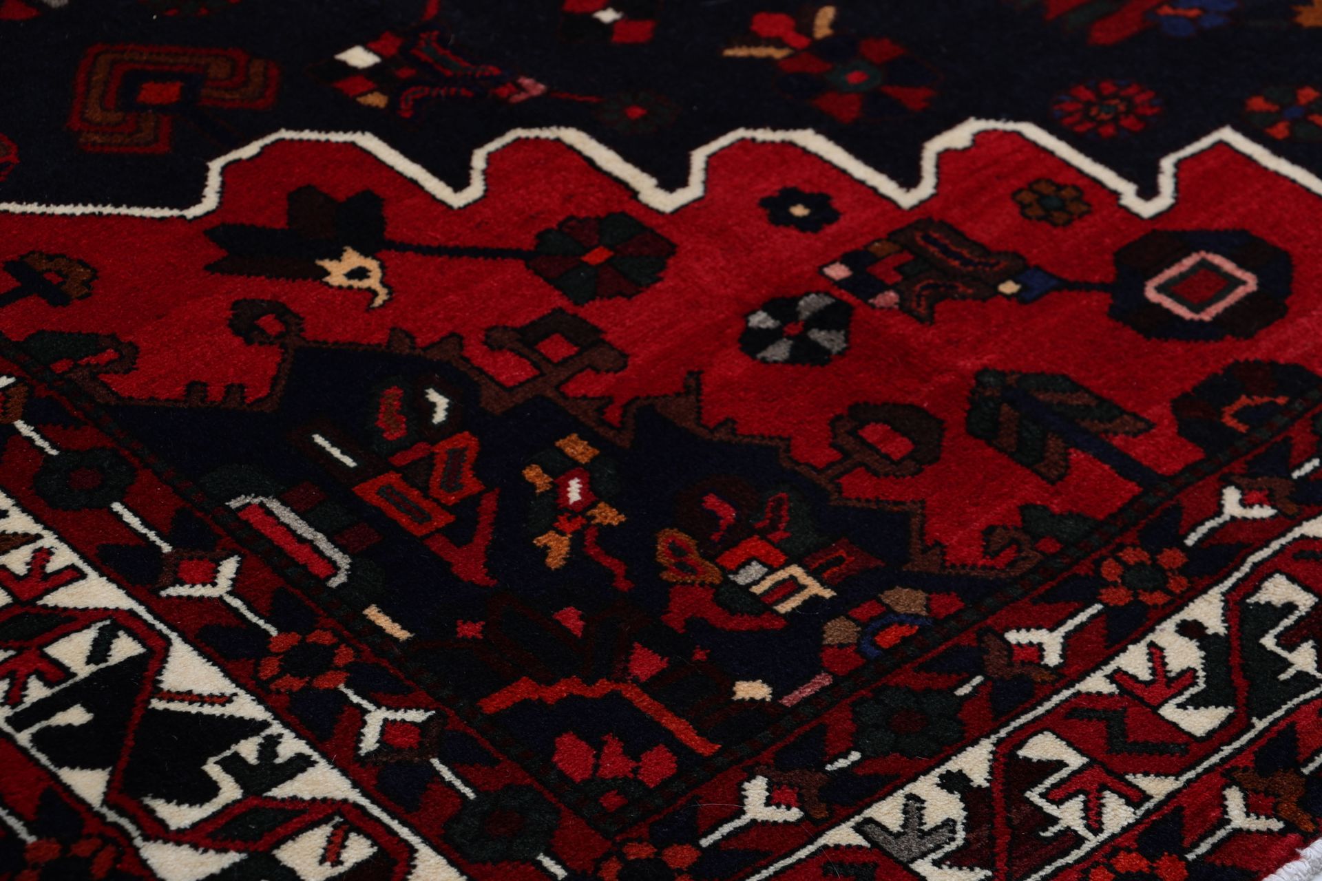Bakhtiari Perserteppich 210 × 320 cm aus Wolle, handgeknüpft