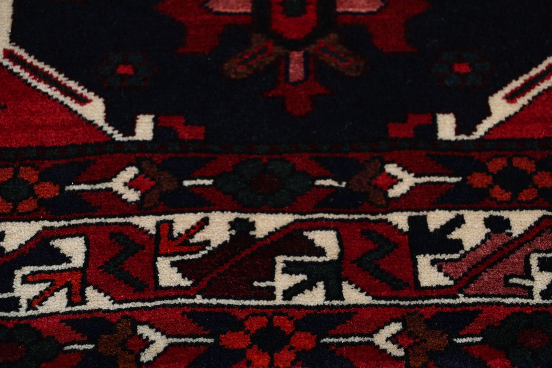 Bakhtiari Perserteppich 210 × 320 cm aus Wolle, handgeknüpft