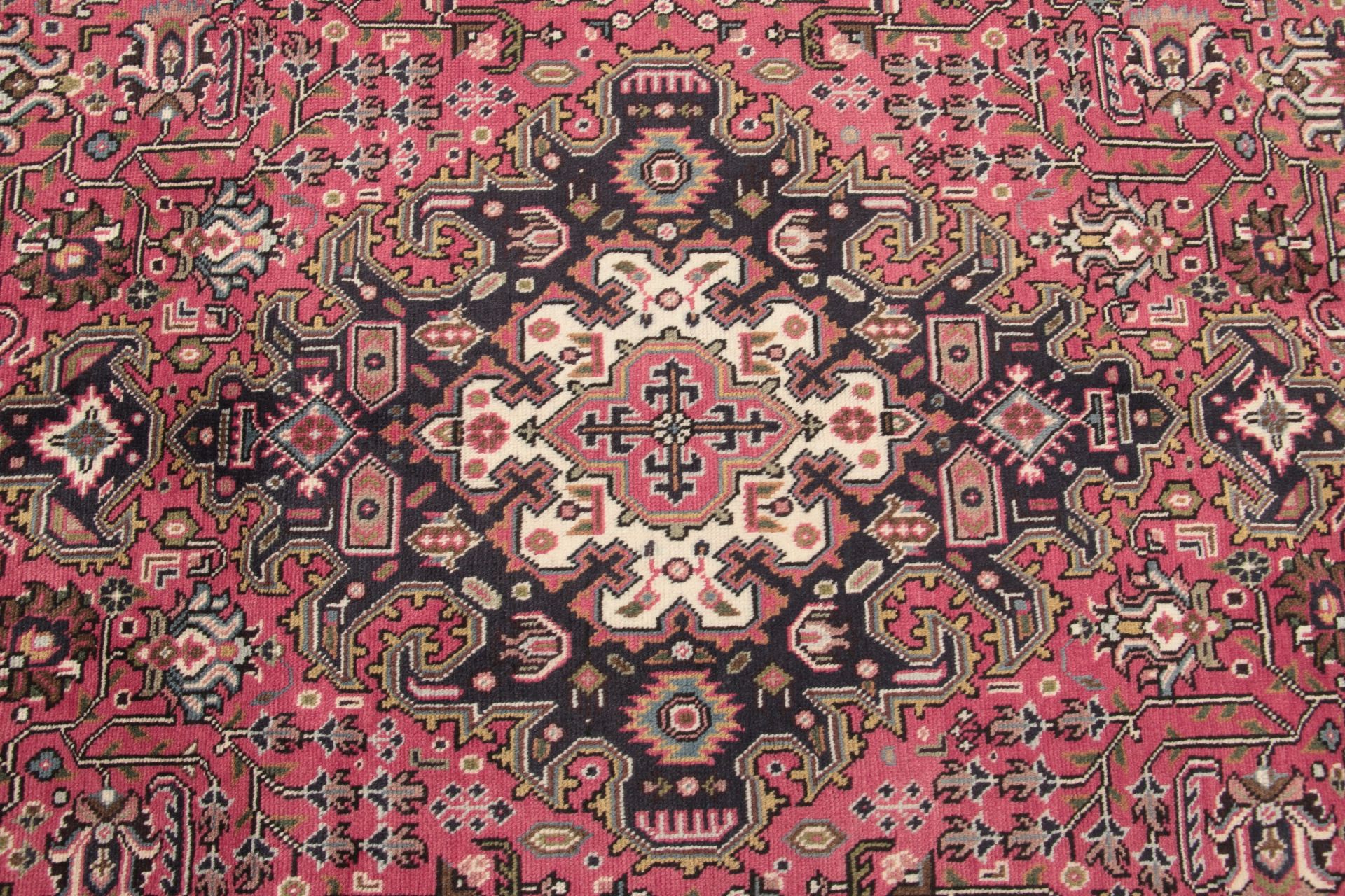 Täbriz Perserteppich aus Iran, 200 × 285 cm