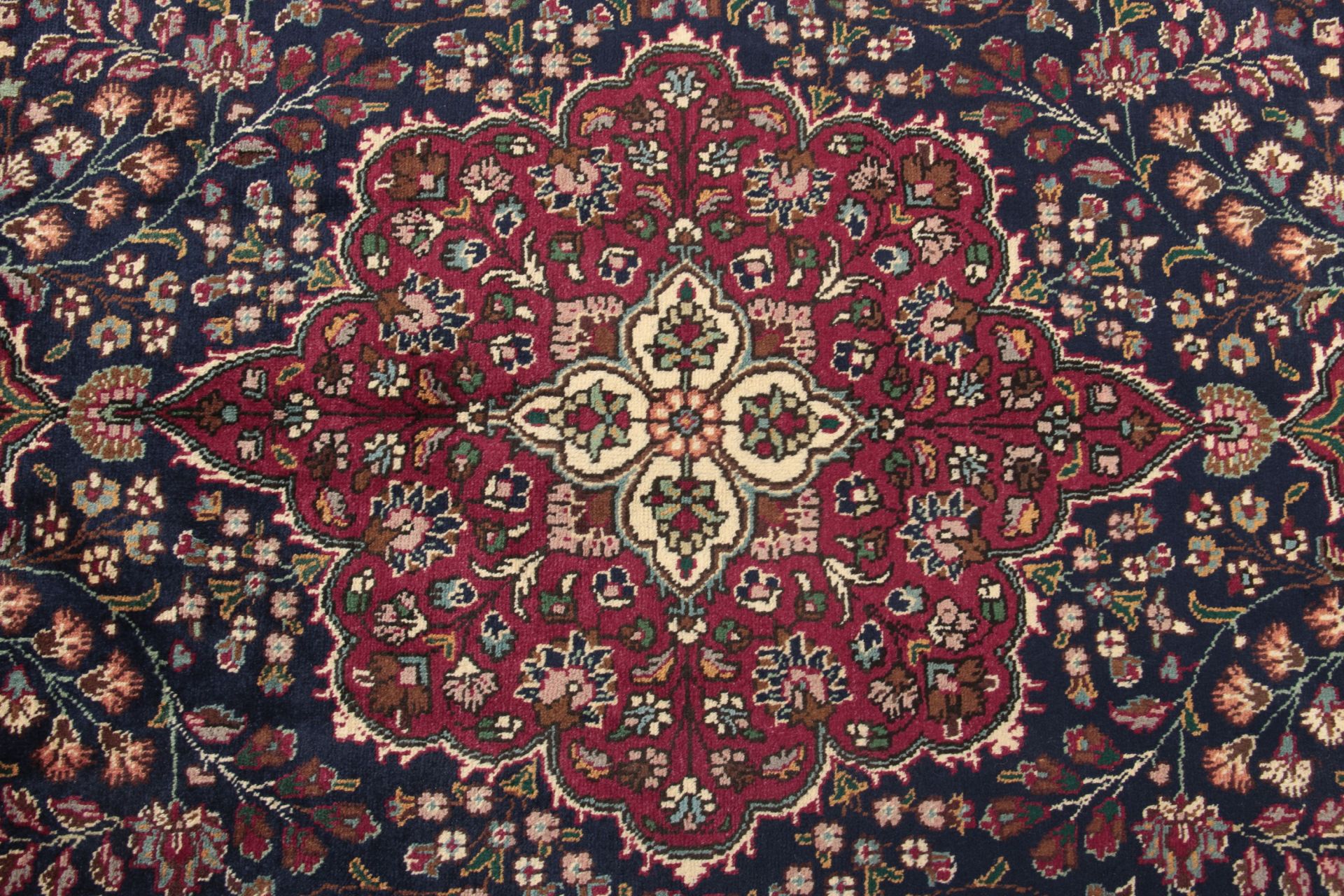 Handgeknüpfter Täbriz Perserteppich 198 × 292 cm
