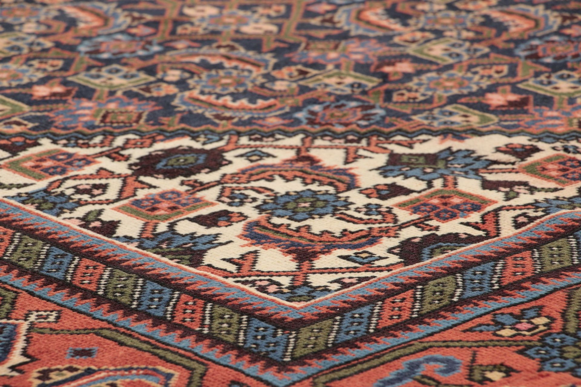 Ardebil Perserteppich aus Iran, 200 × 290 cm