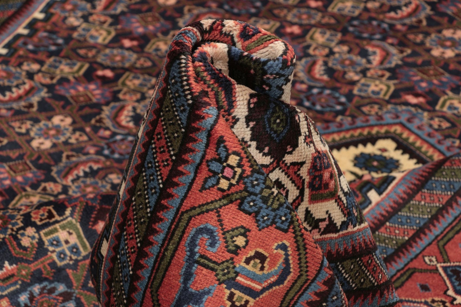 Ardebil Perserteppich aus Iran, 200 × 290 cm