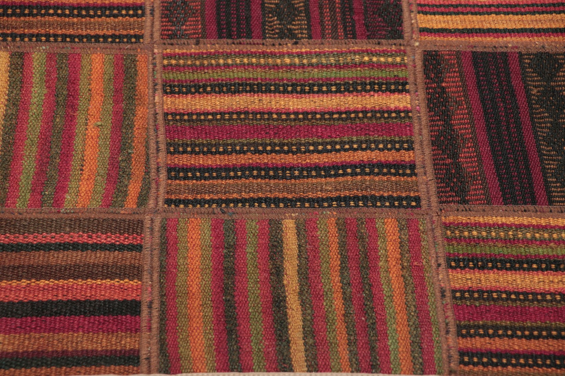 Kelim Perserteppich aus Iran, 194 × 295 cm