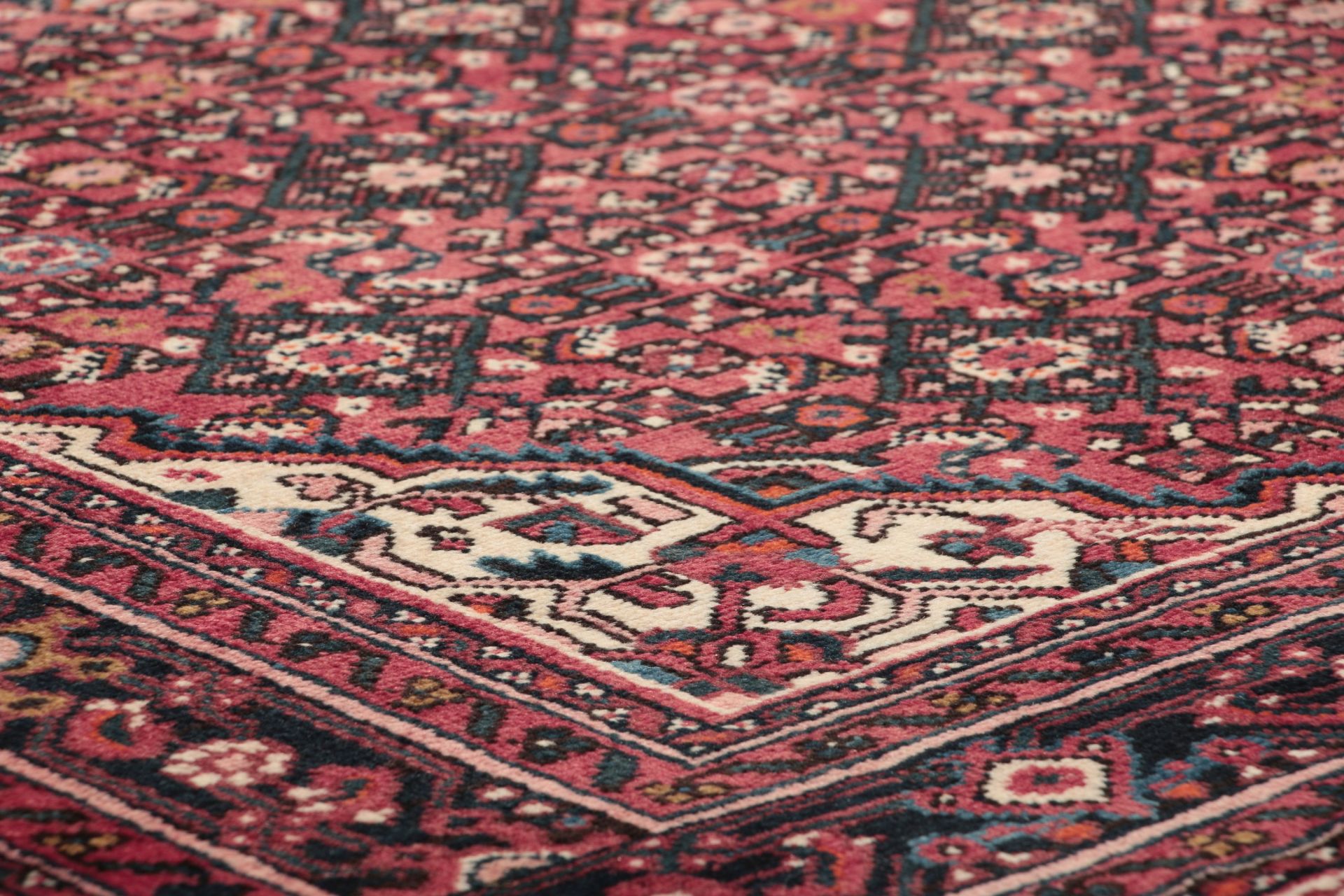 perserteppich-hamedan-220-x-320-cm-baumwolle-handgeknupft-hochqualitativ-5 Hamadan Perserteppich 220 × 320 cm aus Wolle, handgeknüpft