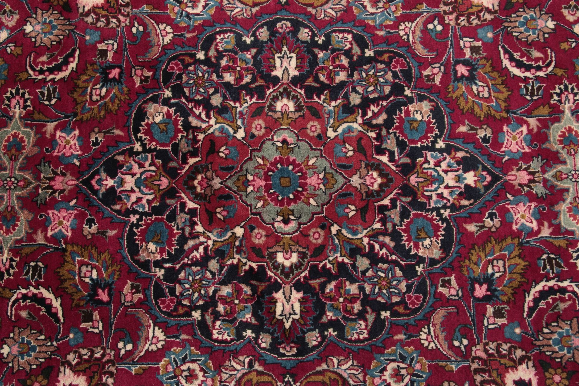 Mashhad Perserteppich 196 × 286 cm aus Wolle, handgeknüpft