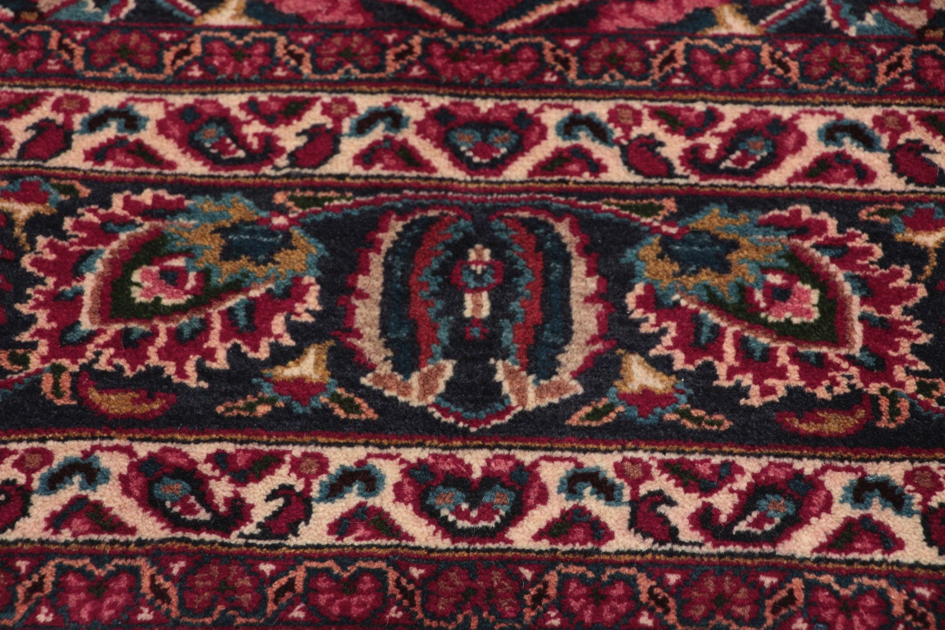 perserteppich-mashad-200-x-290-cm-wolle-handgeknupft-florale-muster-6 Mashhad Perserteppich aus Iran, 200 × 290 cm