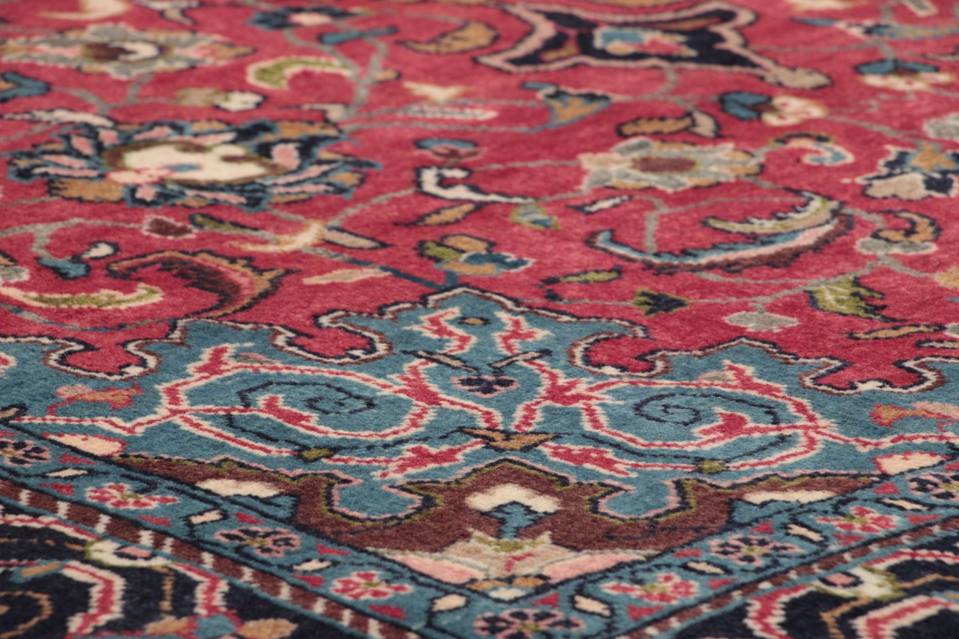Perserteppich aus Iran, 202 × 313 cm