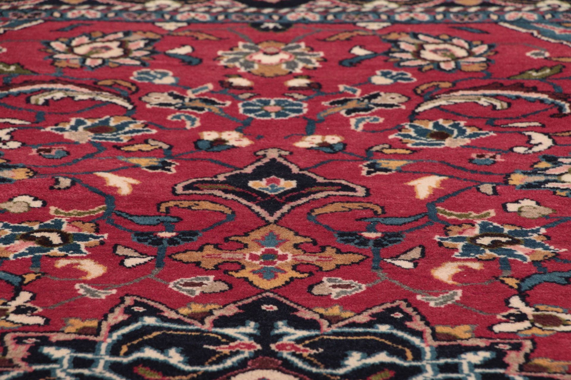 Perserteppich aus Iran, 202 × 313 cm