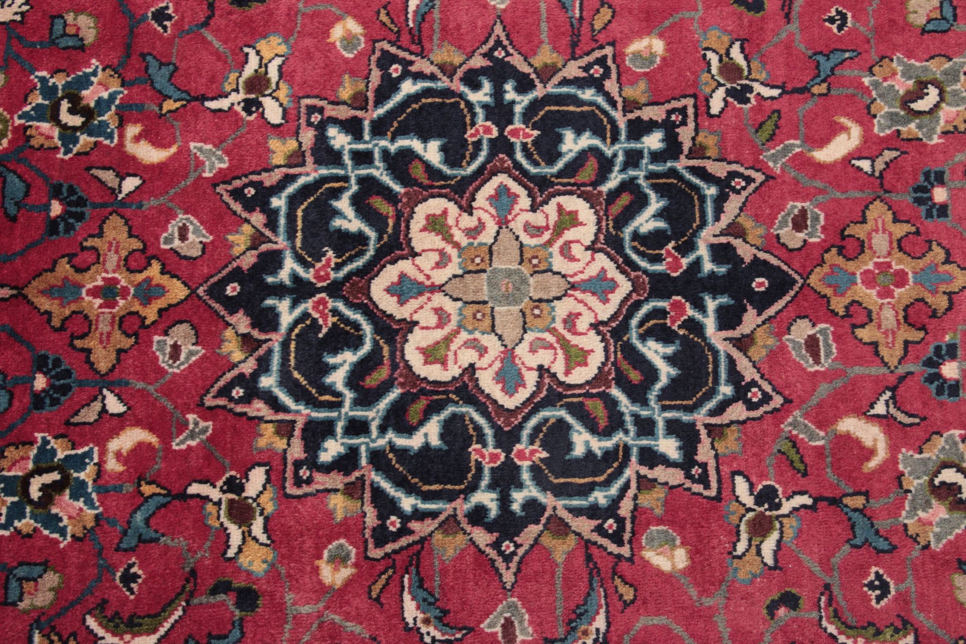 Perserteppich aus Iran, 202 × 313 cm
