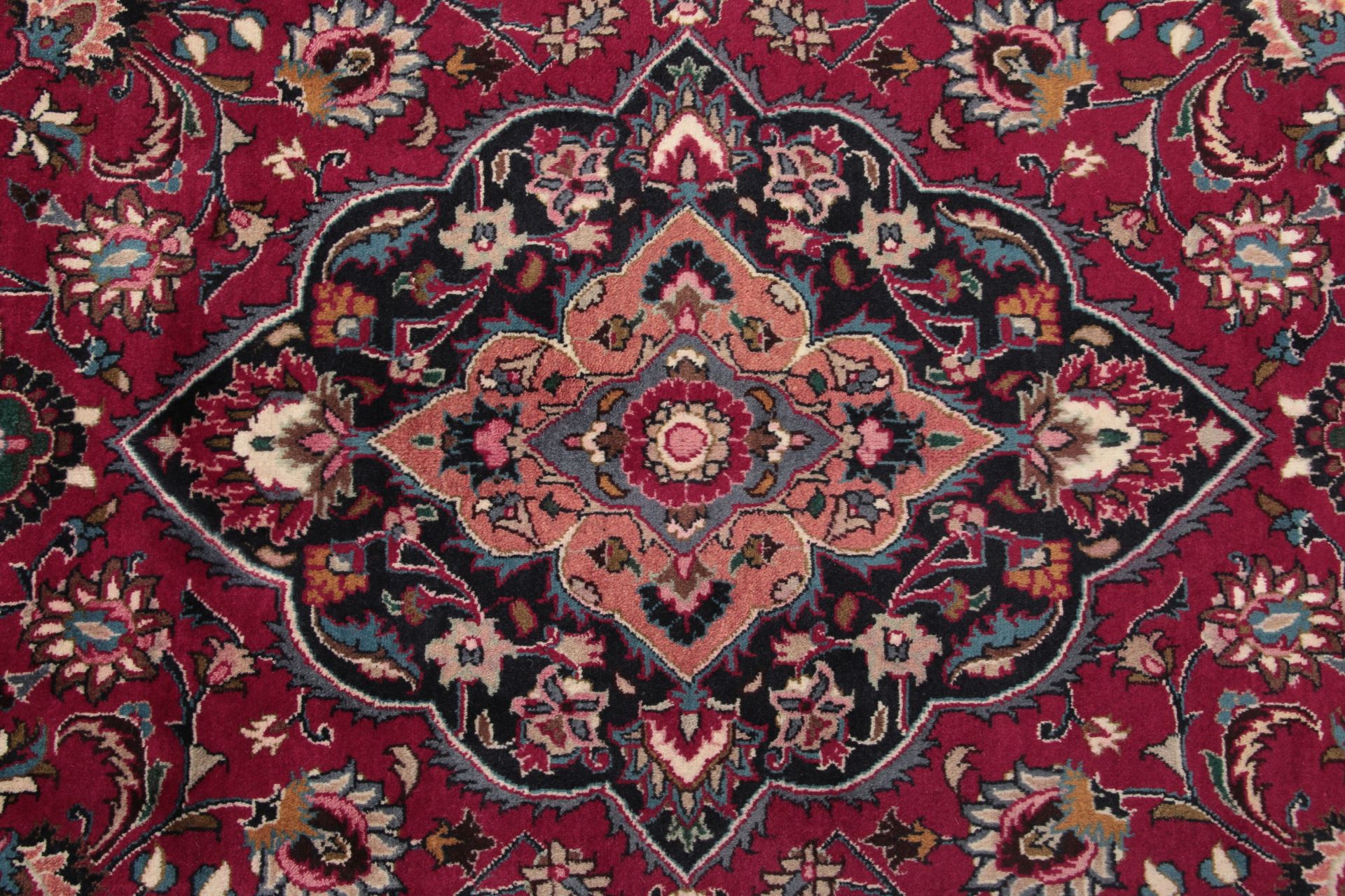 Mashhad Perserteppich 195 × 300 cm aus Wolle, handgeknüpft