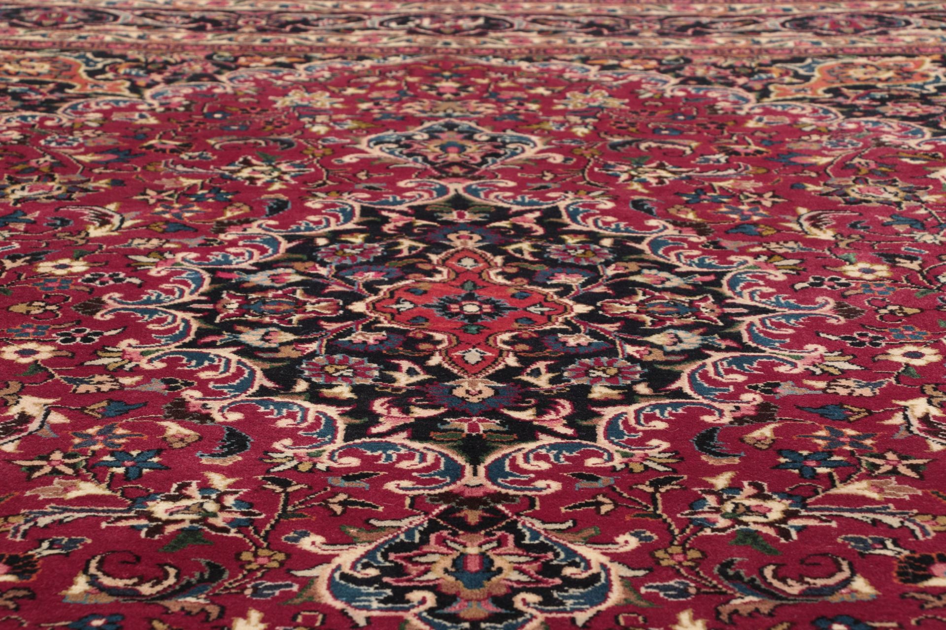 Mashhad Perserteppich 200 × 293 cm aus Wolle, handgeknüpft