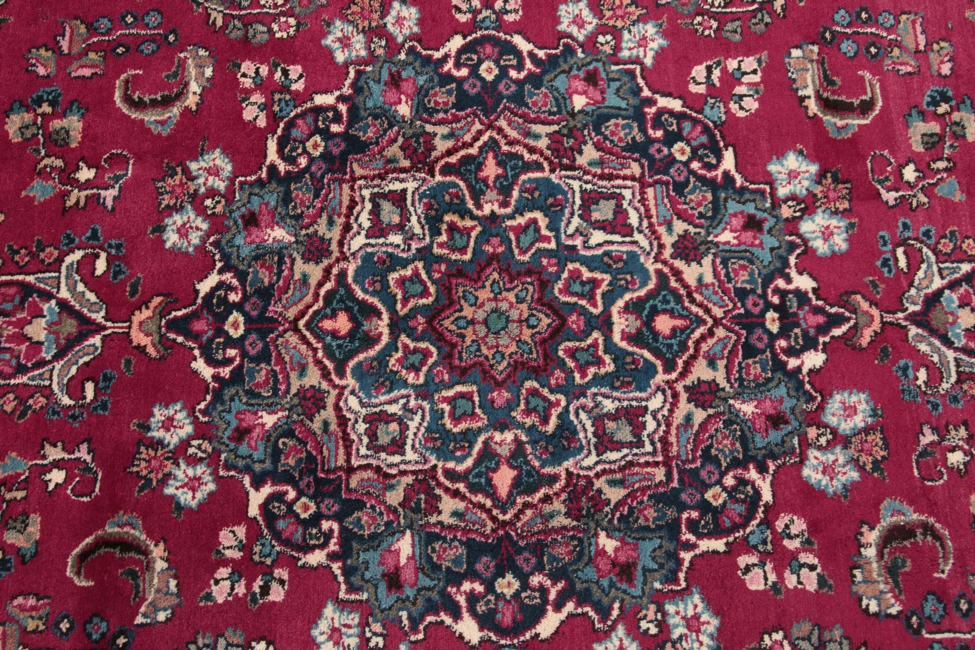 Mashhad Perserteppich aus Iran, 198 × 284 cm