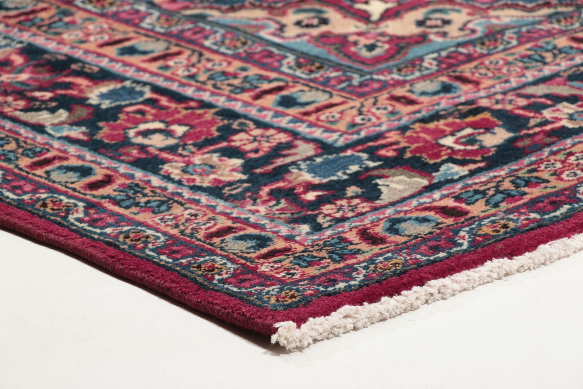 Mashhad Perserteppich aus Iran, 198 × 284 cm