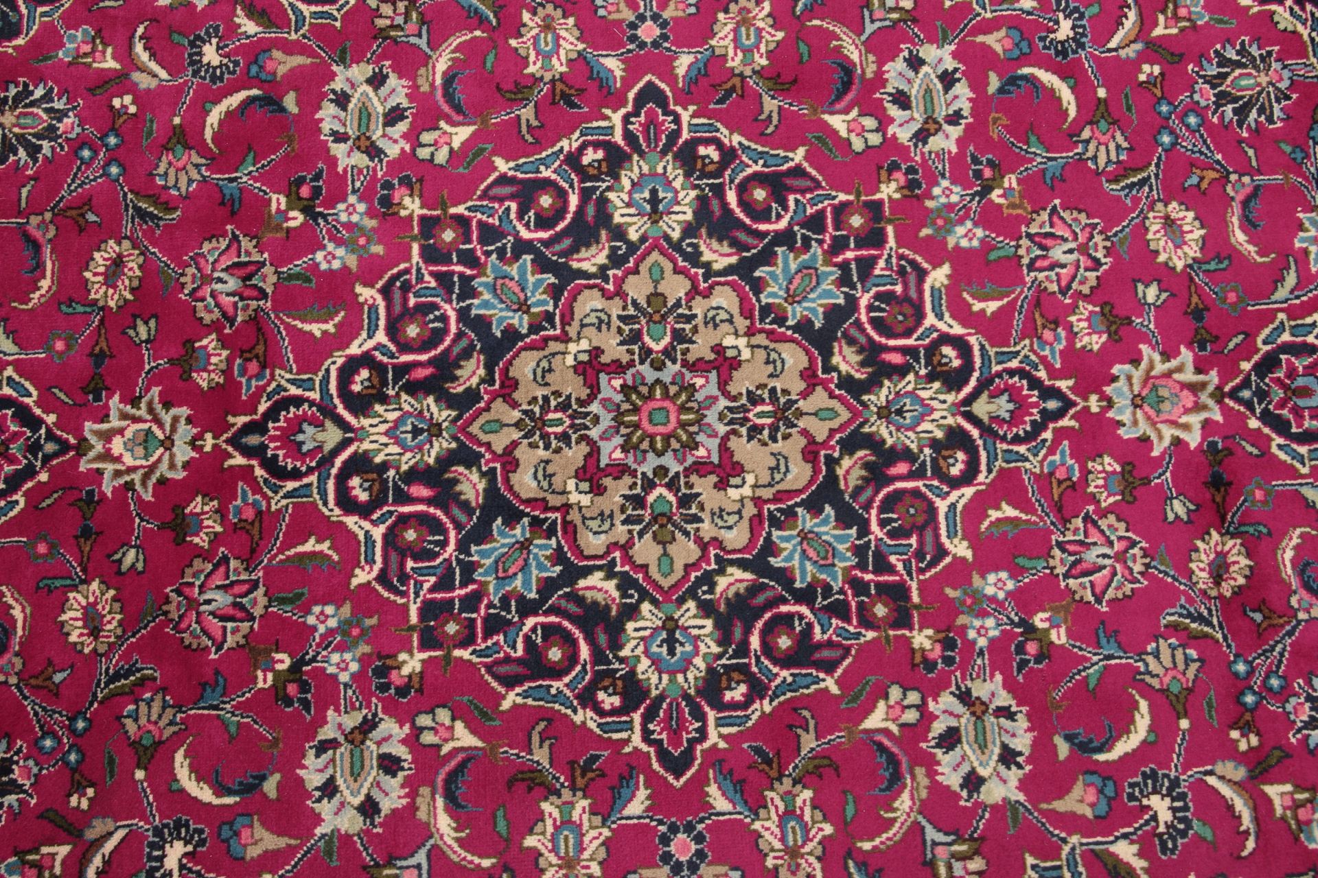 Kashmar Perserteppich 195 × 285 cm aus Wolle, handgeknüpft