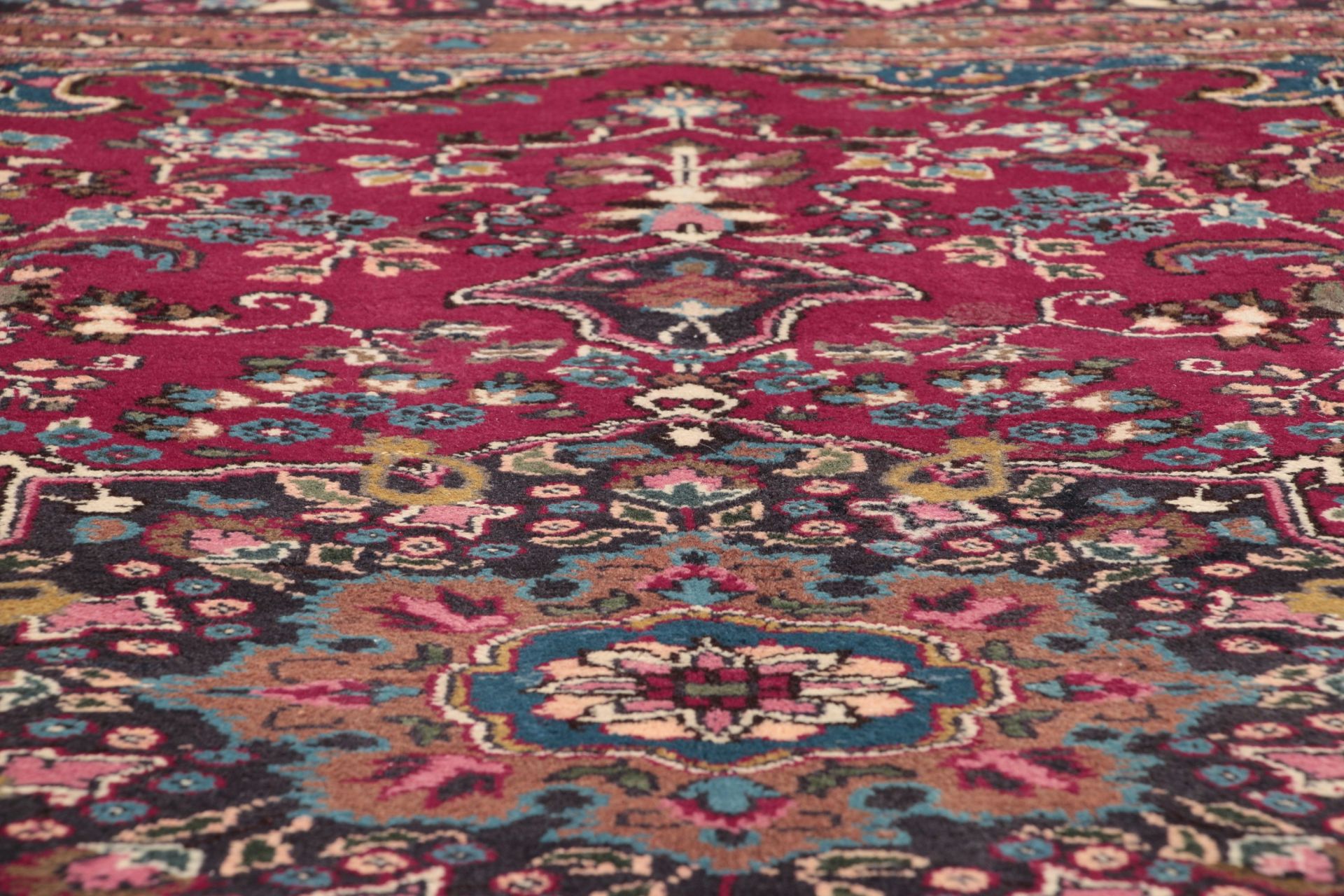 Handgeknüpfter Mashhad Perserteppich 205 × 290 cm