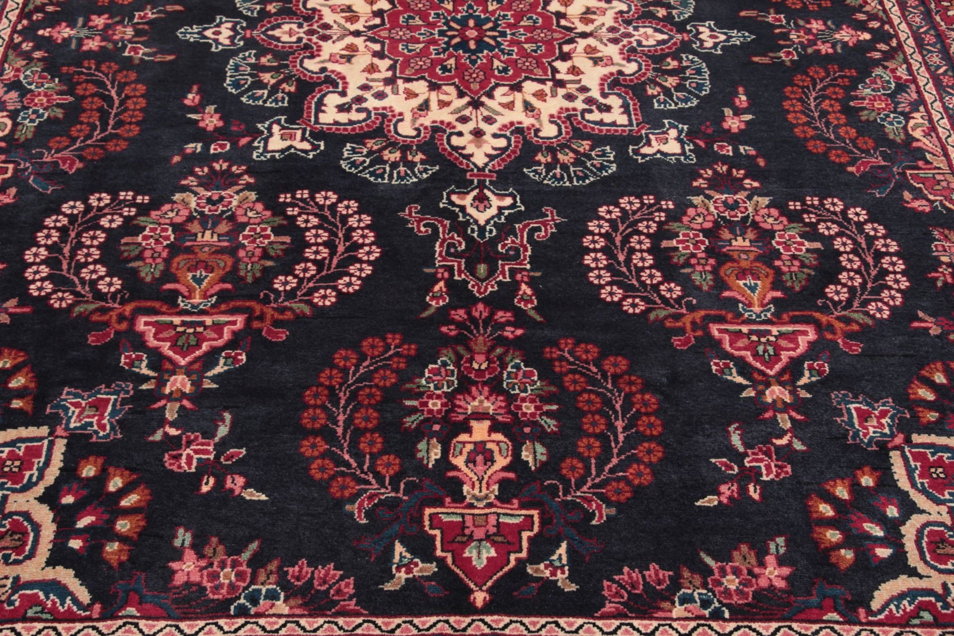 perserteppich-hamedan-220-x-320-cm-baumwolle-handgeknupft-hochqualitativ-18 Hamadan Perserteppich aus Iran, 220 × 320 cm