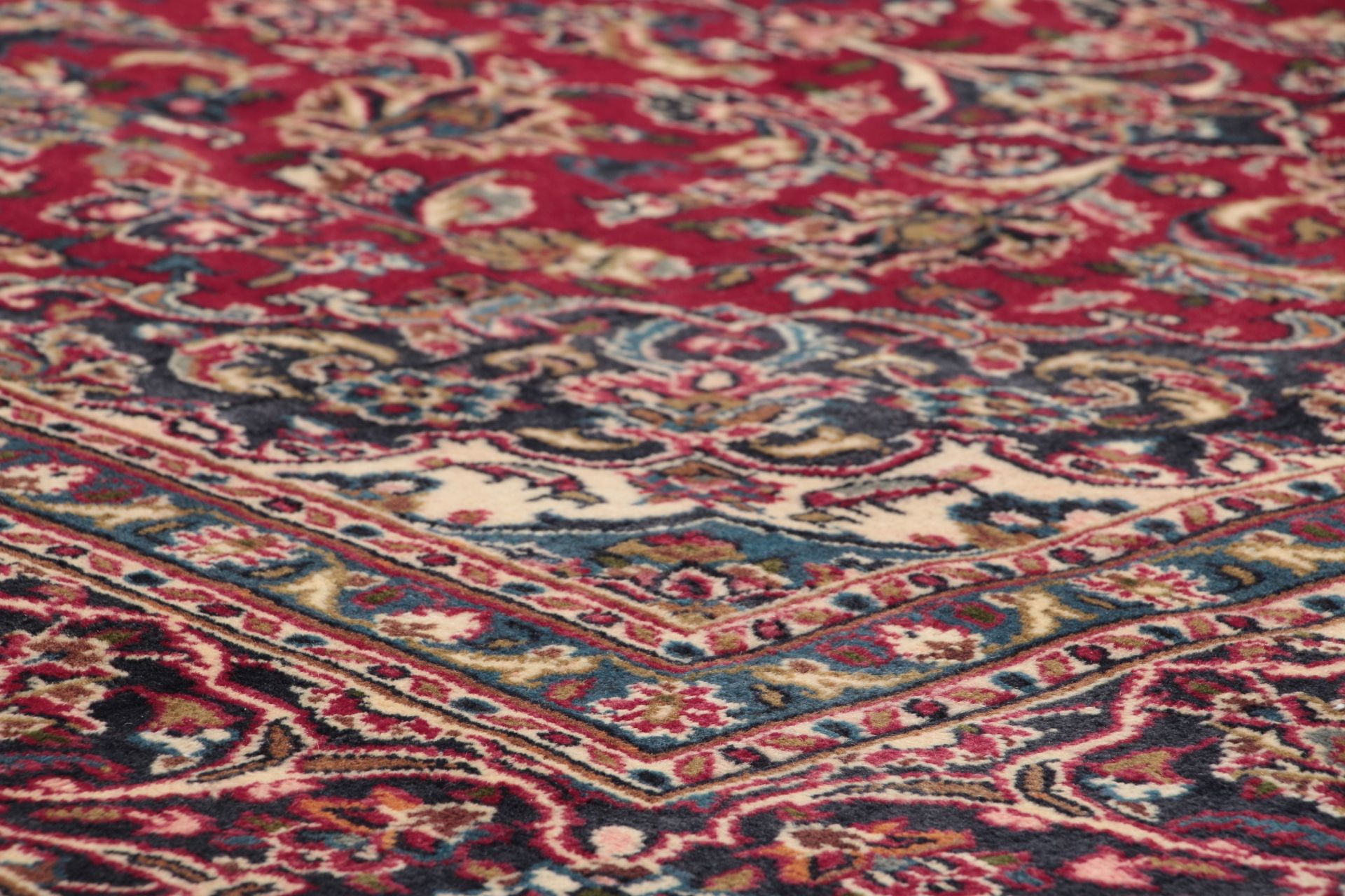 Mashhad Perserteppich aus Iran, 198 × 290 cm