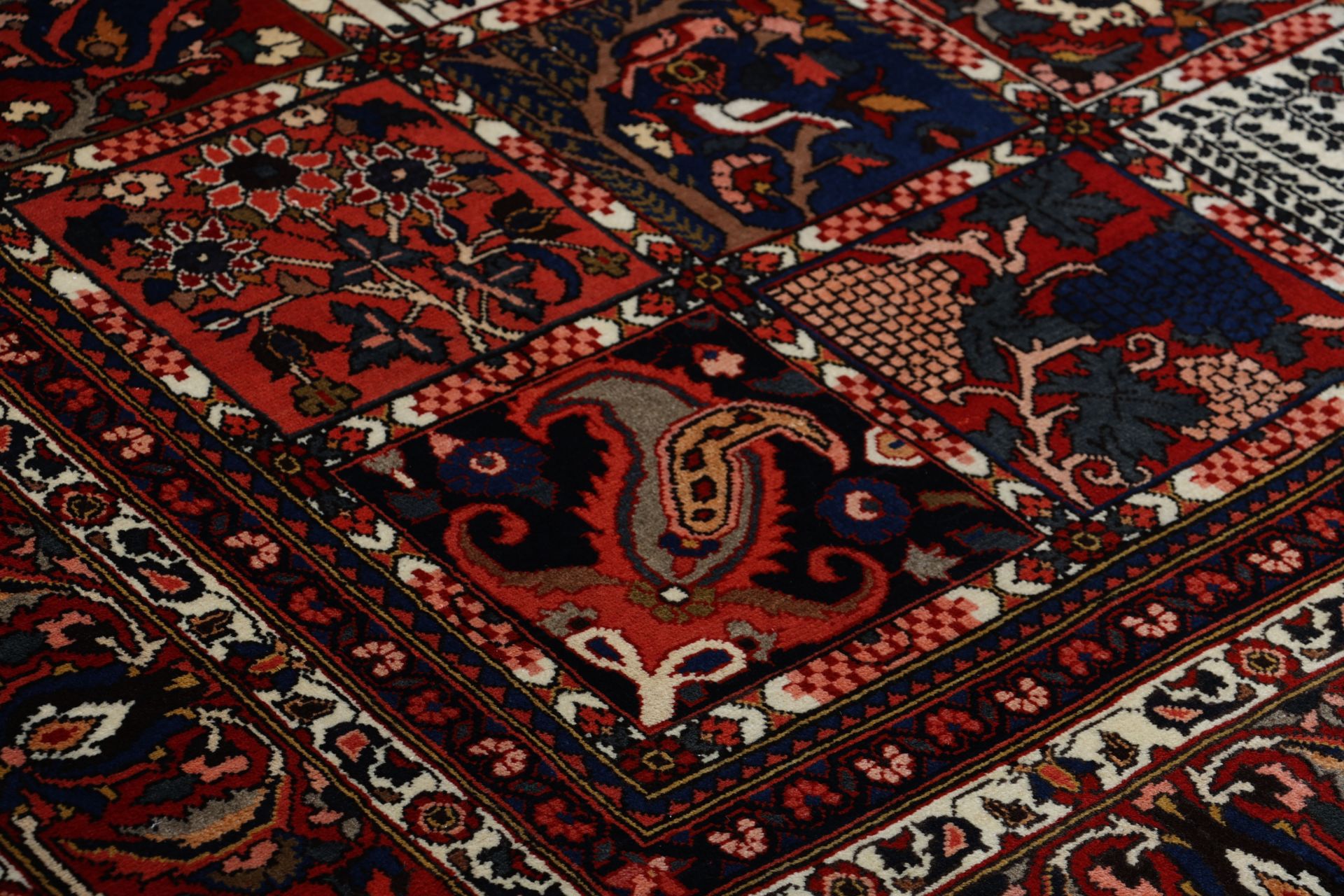 Handgeknüpfter Bakhtiari Perserteppich, 215 × 300 cm, Wolle
