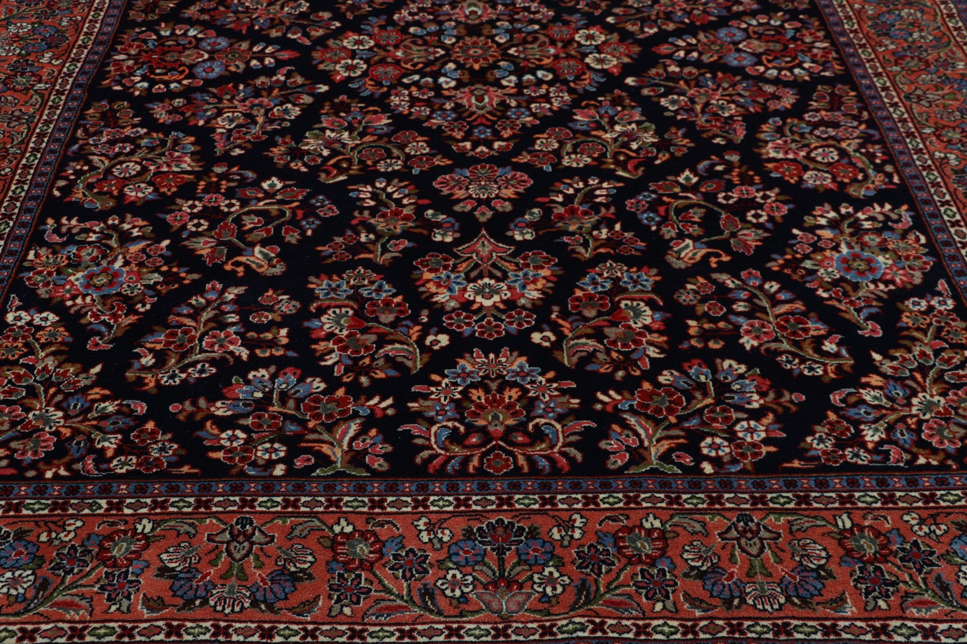 Sarough Perserteppich 198 × 280 cm aus Wolle, handgeknüpft