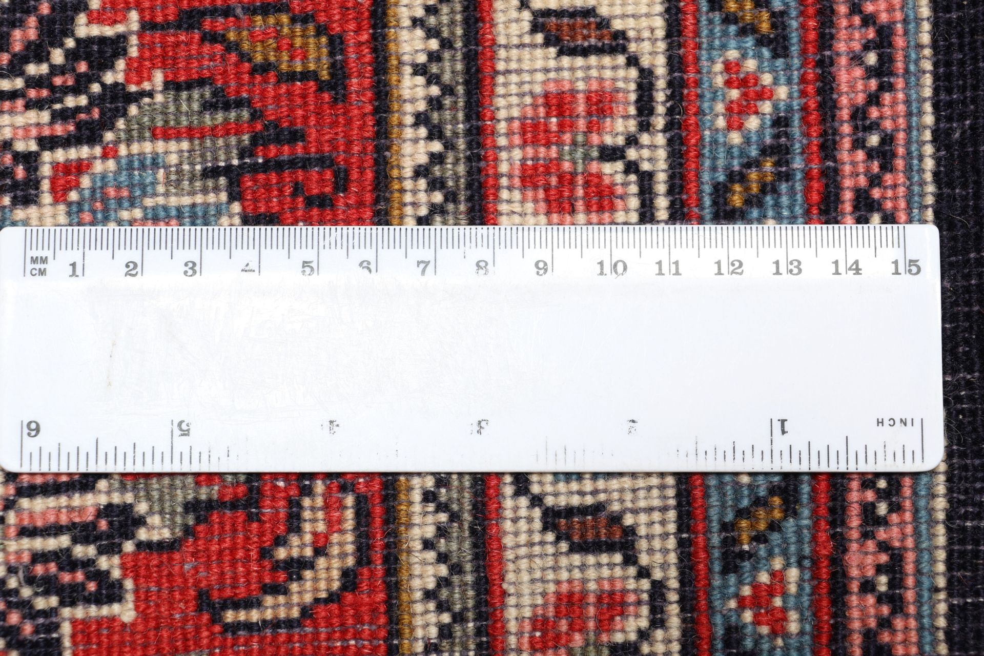 Sarough Perserteppich 211 × 276 cm aus Wolle, handgeknüpft