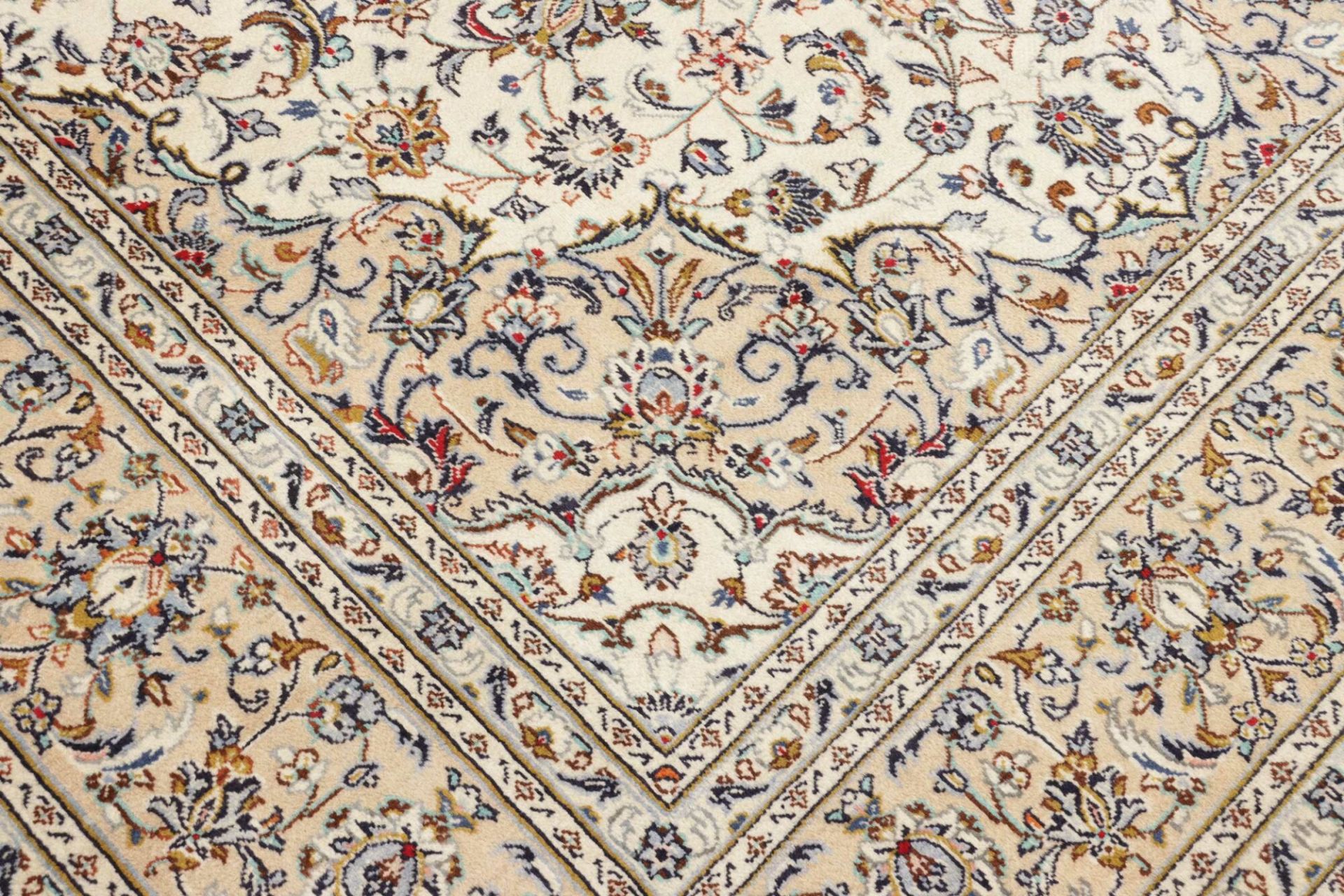 Kashan Perserteppich aus Iran, 205 × 319 cm