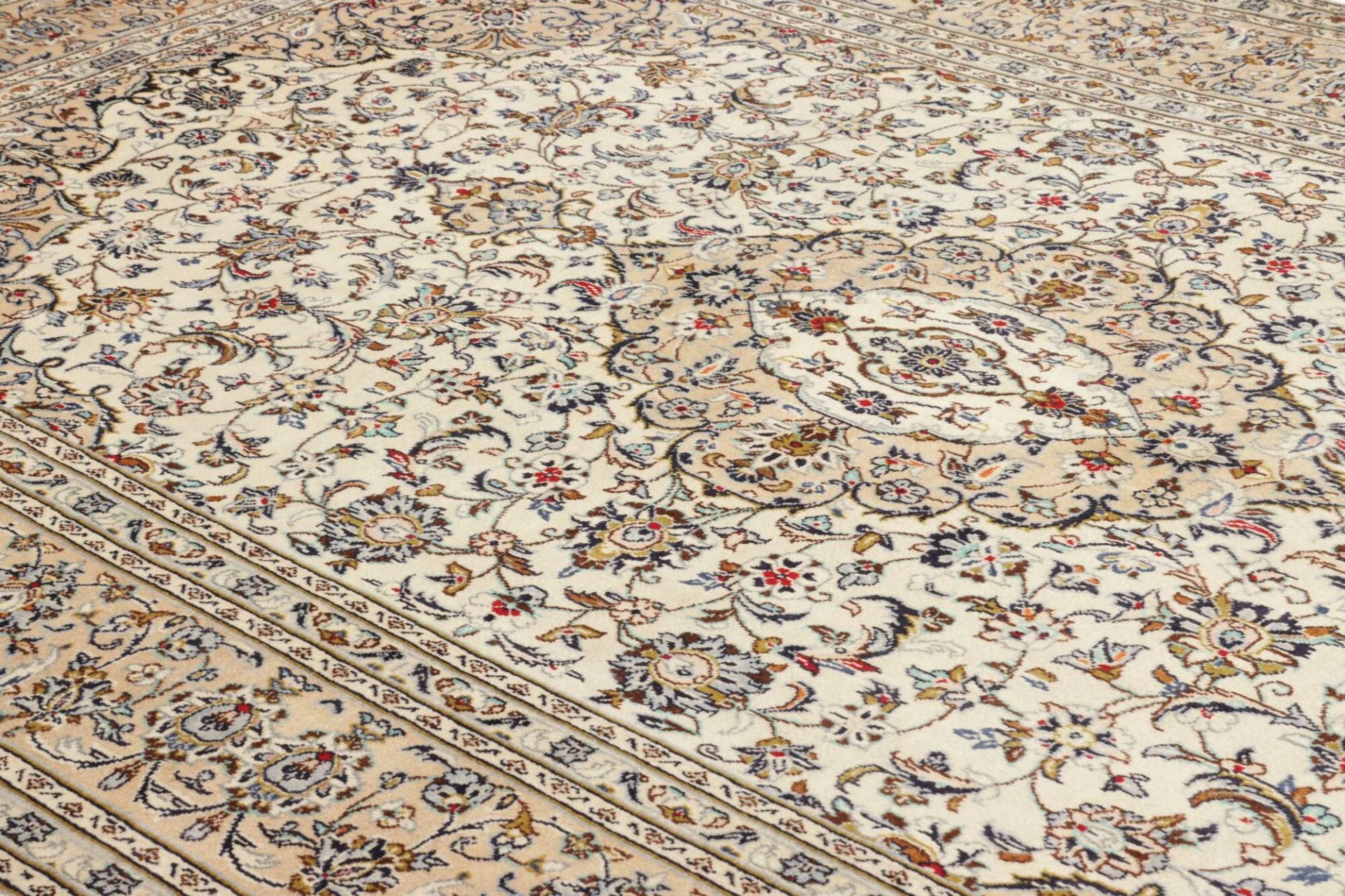 Kashan Perserteppich aus Iran, 205 × 319 cm