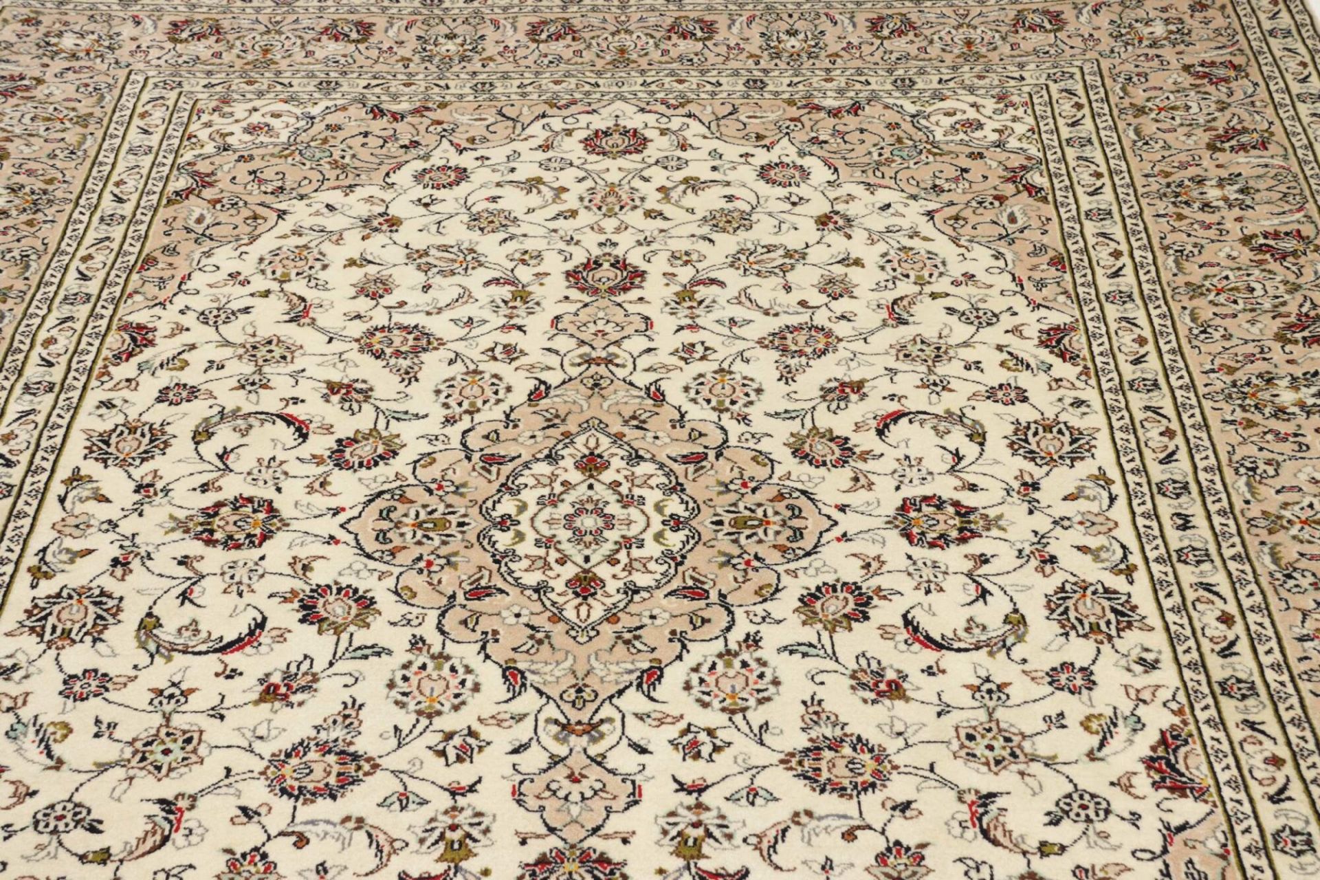 Handgeknüpfter Kashan Perserteppich 201 × 289 cm