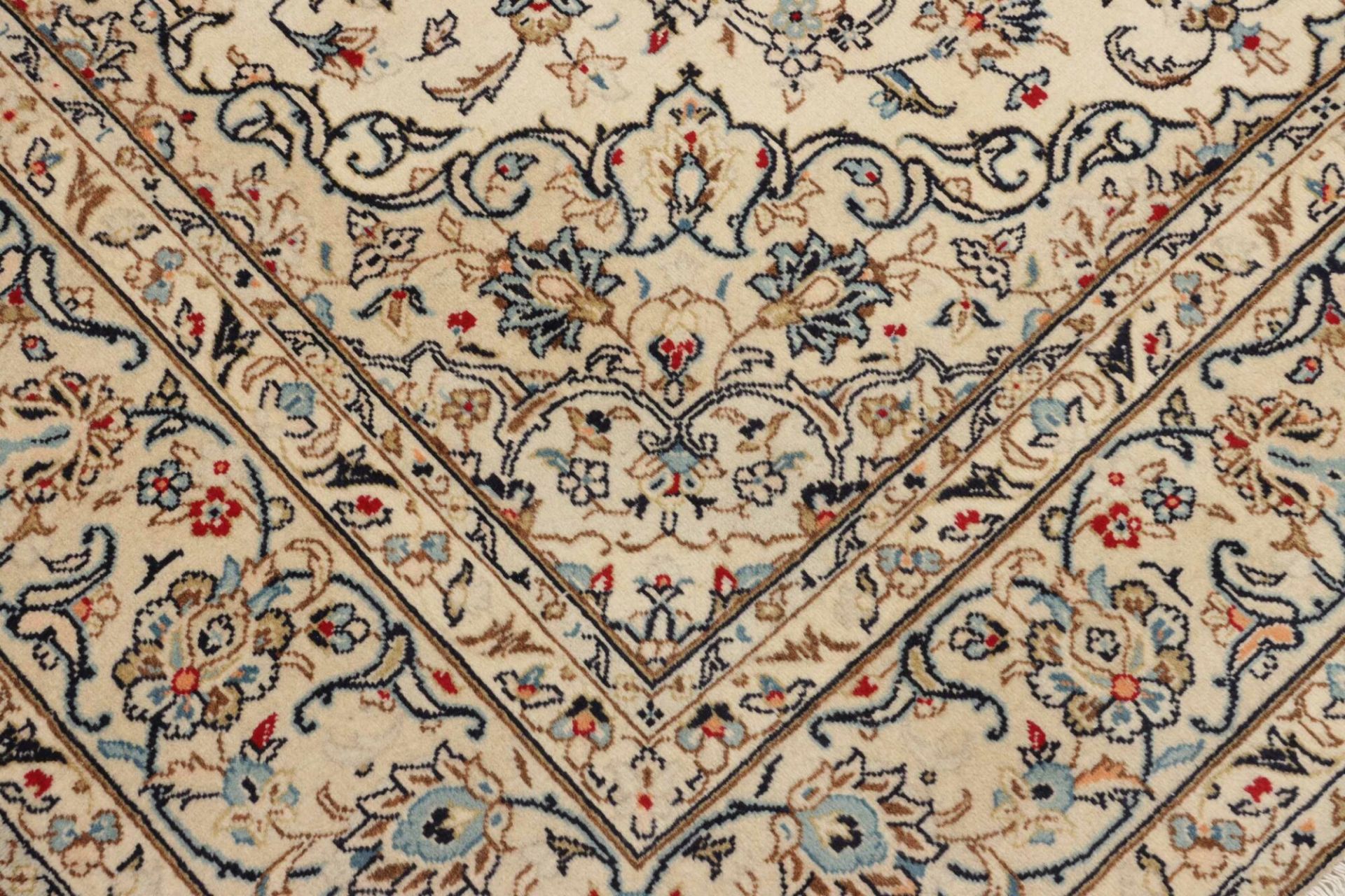 Kashan Perserteppich 198 × 307 cm aus Wolle, handgeknüpft