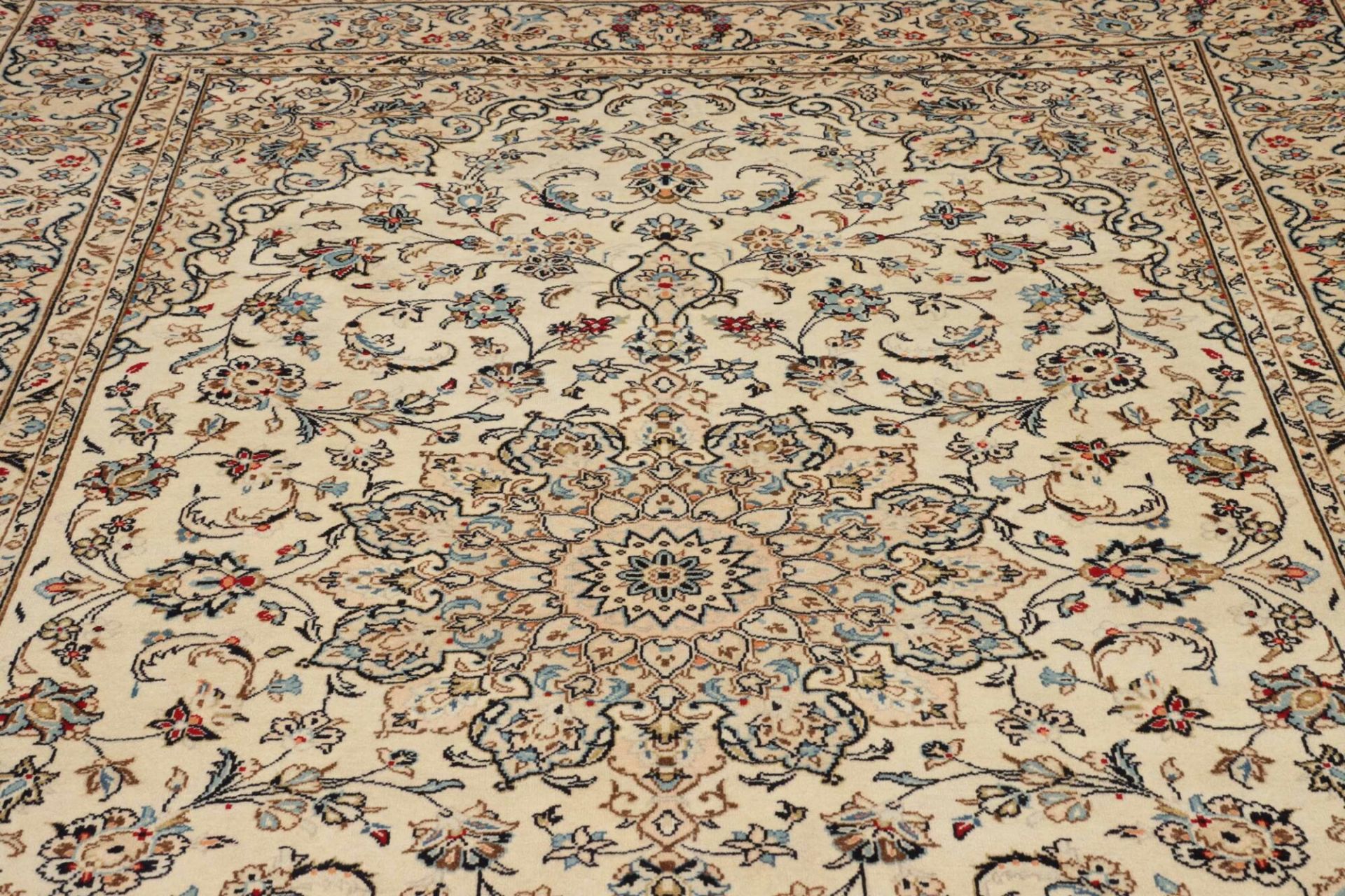 Kashan Perserteppich 198 × 307 cm aus Wolle, handgeknüpft