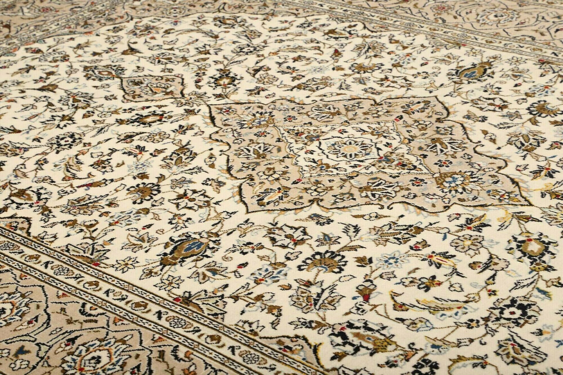 Kashan Perserteppich 196 × 292 cm aus Wolle, handgeknüpft
