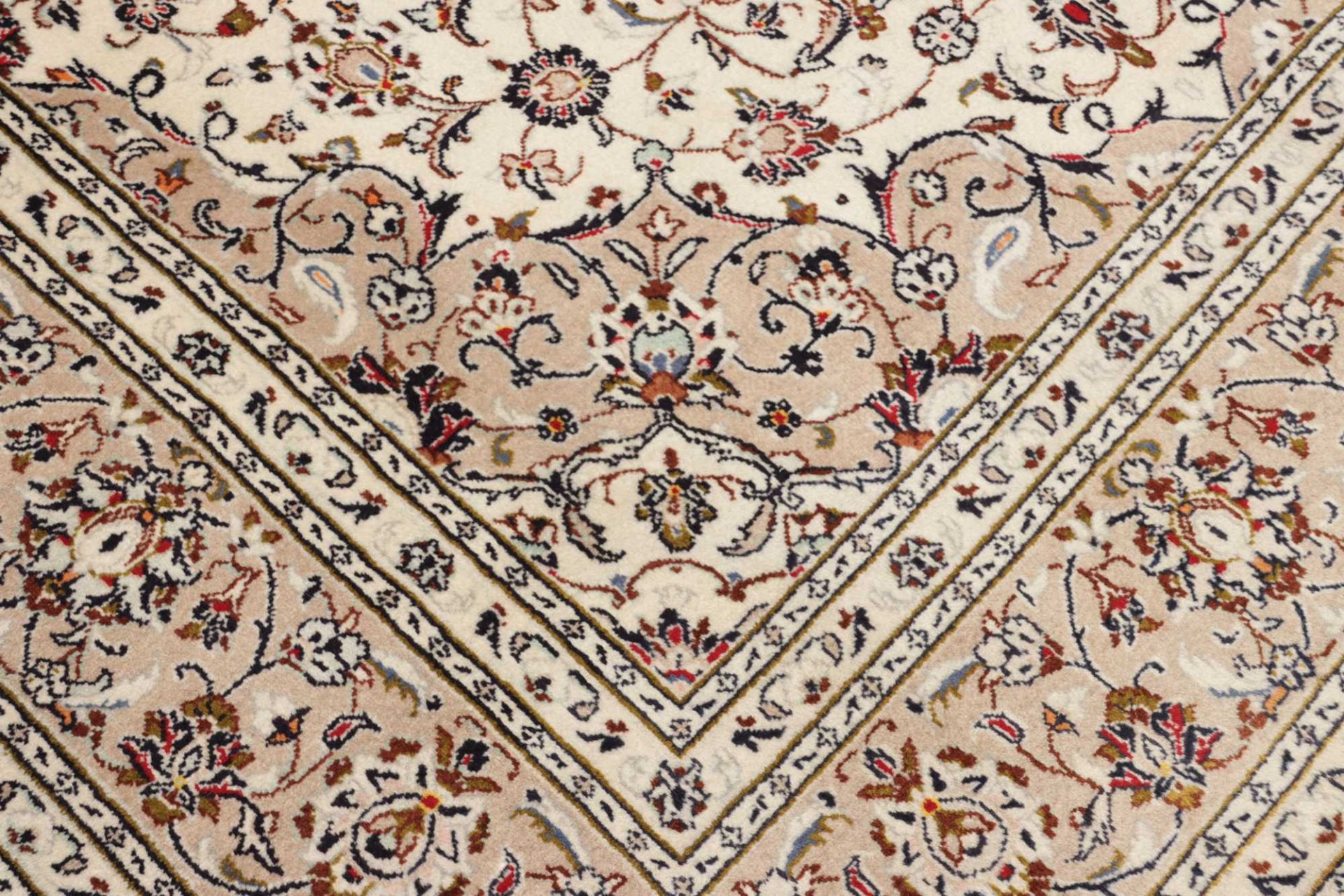 Handgeknüpfter Kashan Perserteppich 198 × 304 cm