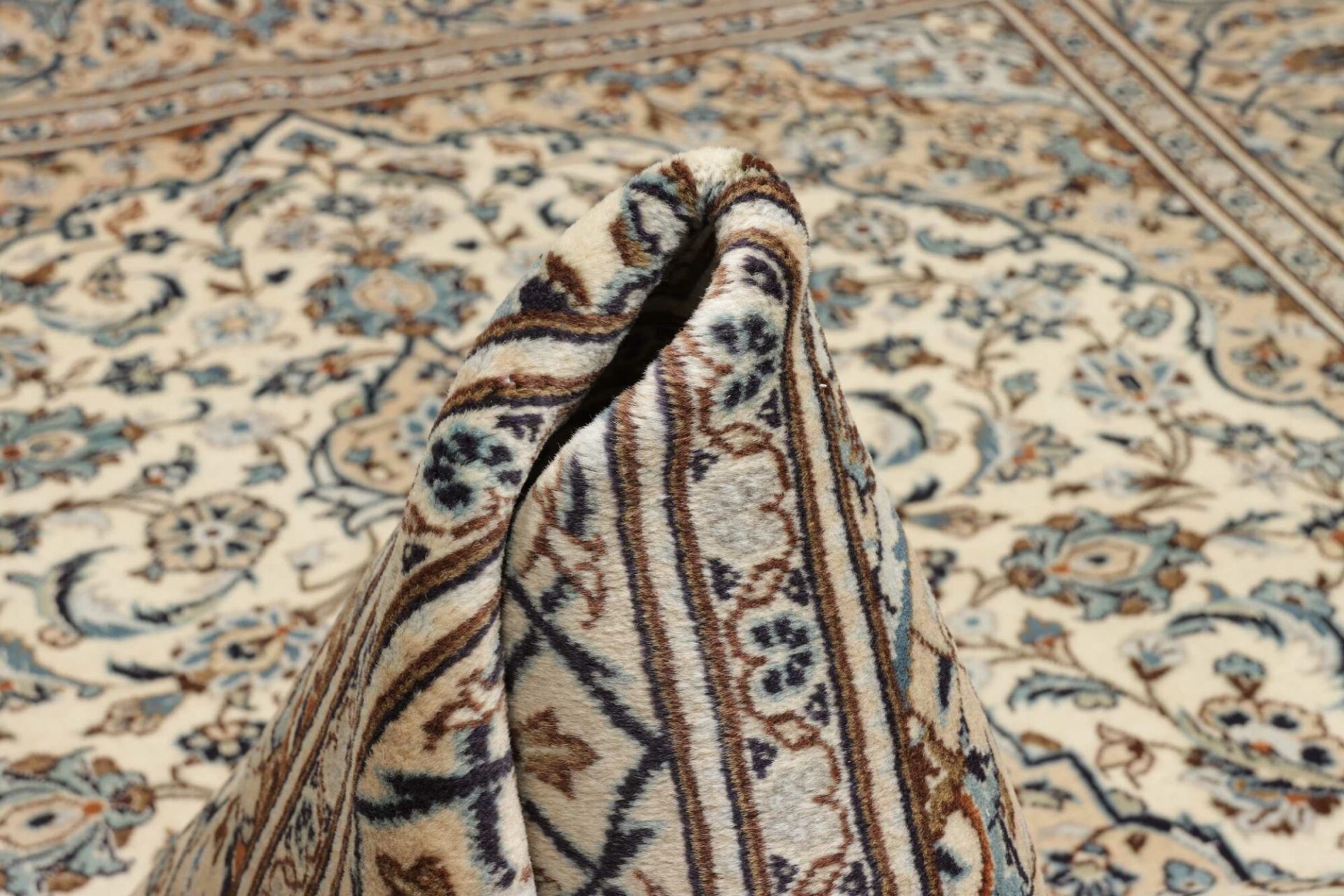Kashan Perserteppich aus Iran, 199 × 307 cm