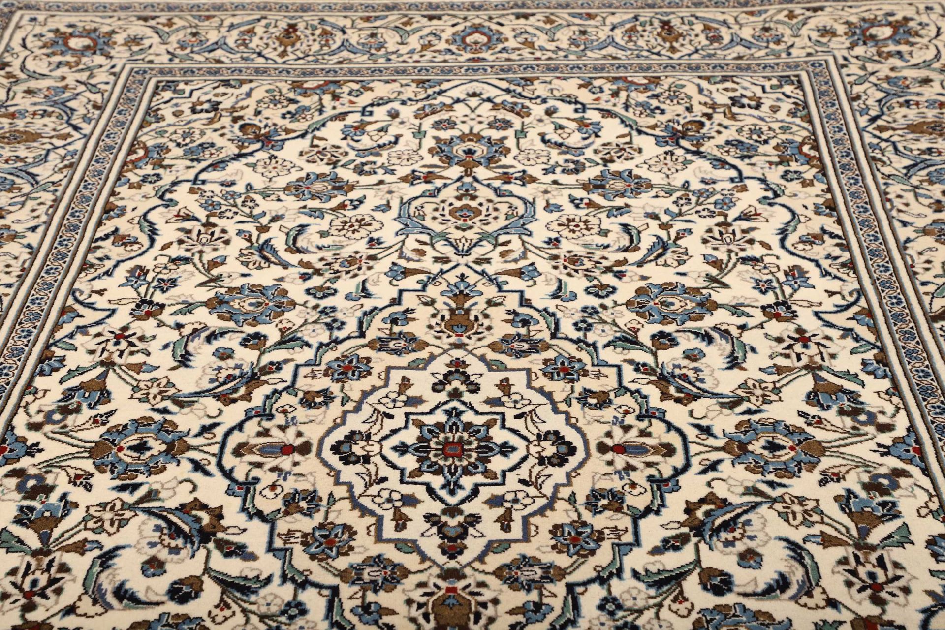 Kashan Perserteppich aus Iran, 197 × 309 cm