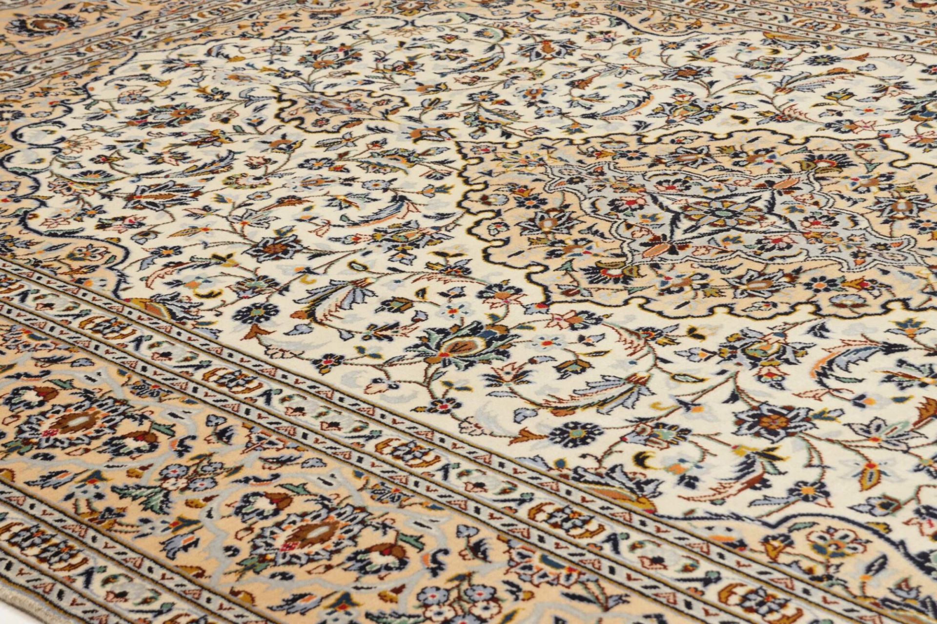 Kashan Perserteppich aus Iran, 211 × 312 cm