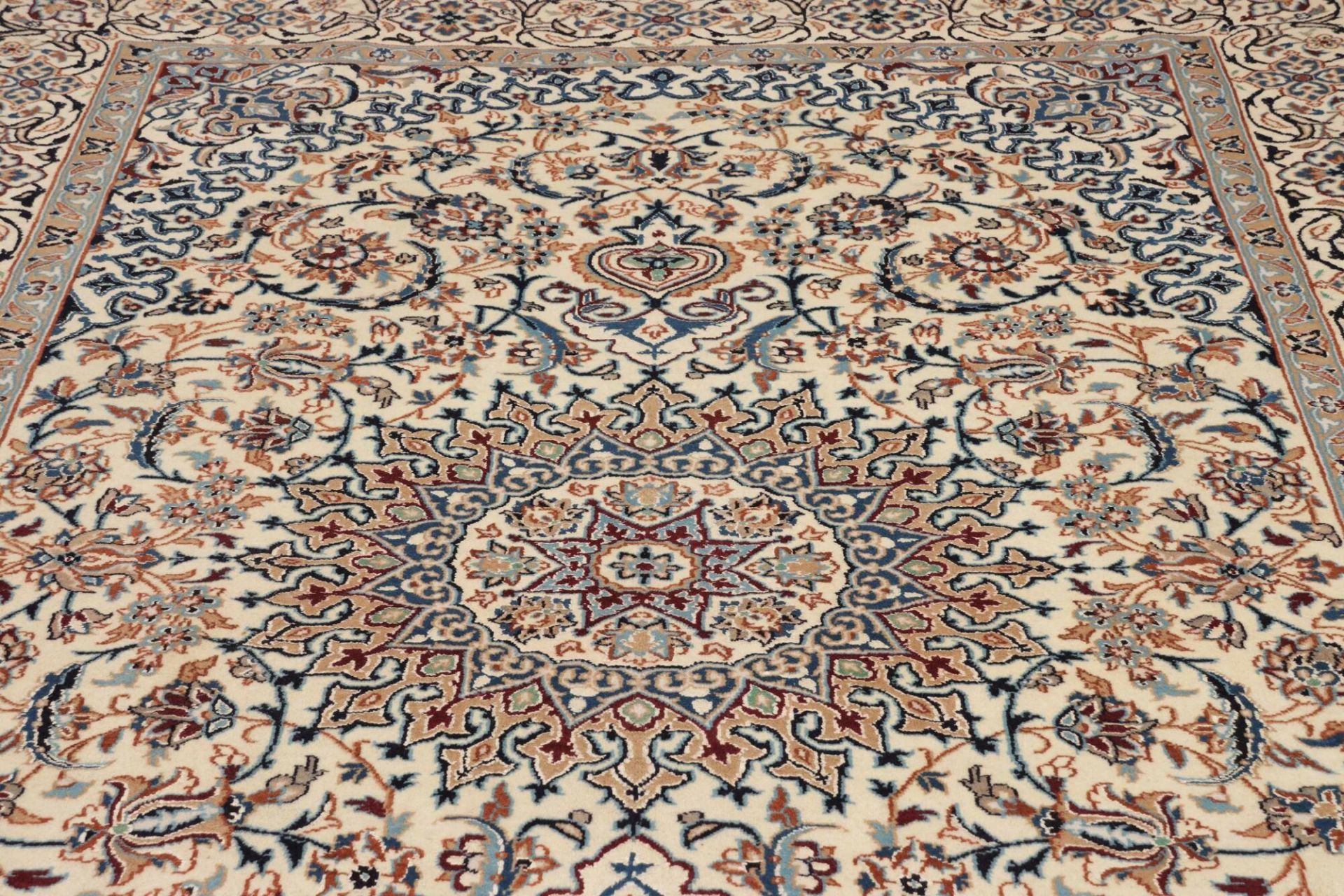 Handgeknüpfter Nain Perserteppich, 197 × 301 cm, Wolle