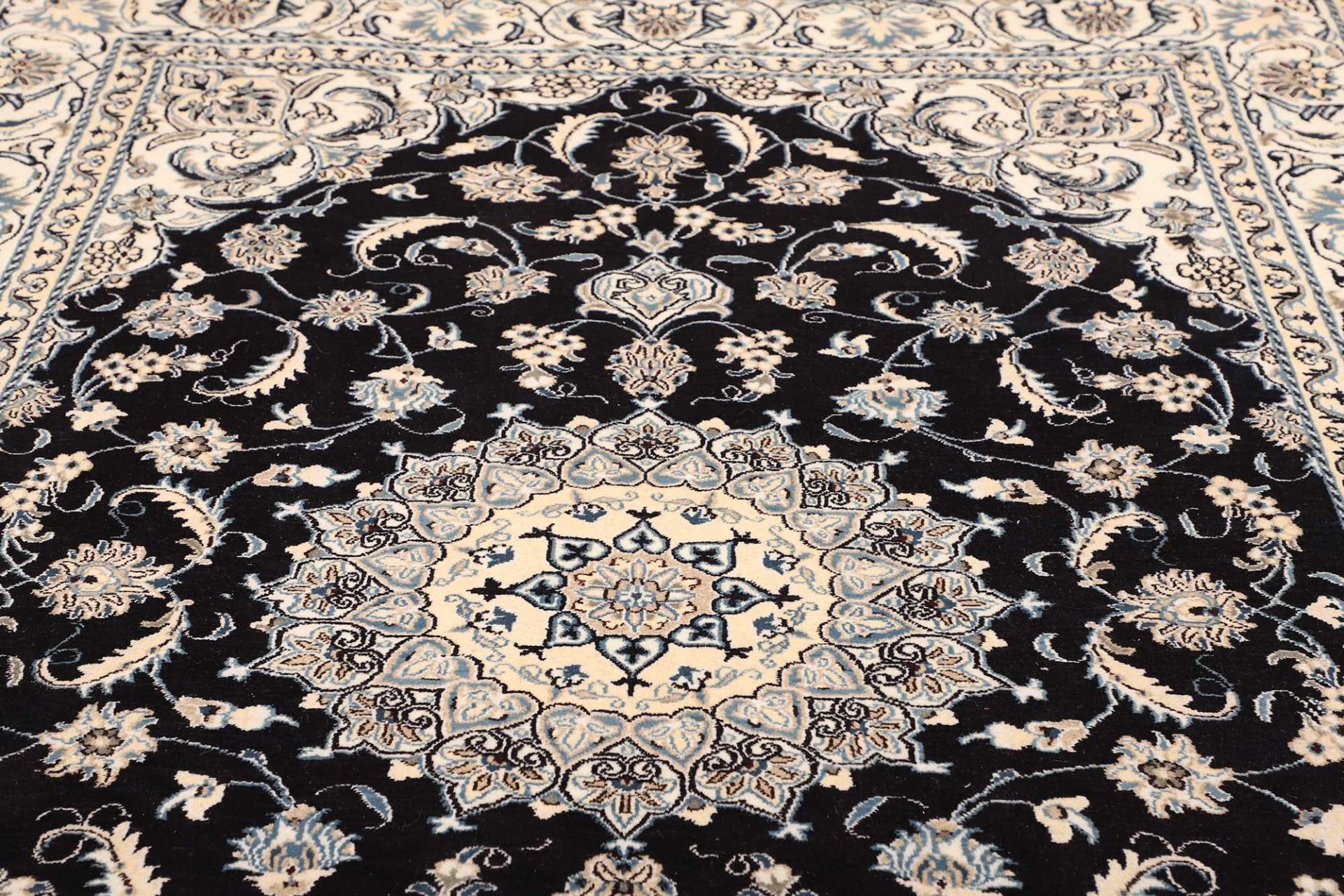 perserteppich-nain-204-x-287-cm-schurwolle-handgeknupft-exklusiv-7 Nain Perserteppich 204 × 287 cm aus Wolle, handgeknüpft