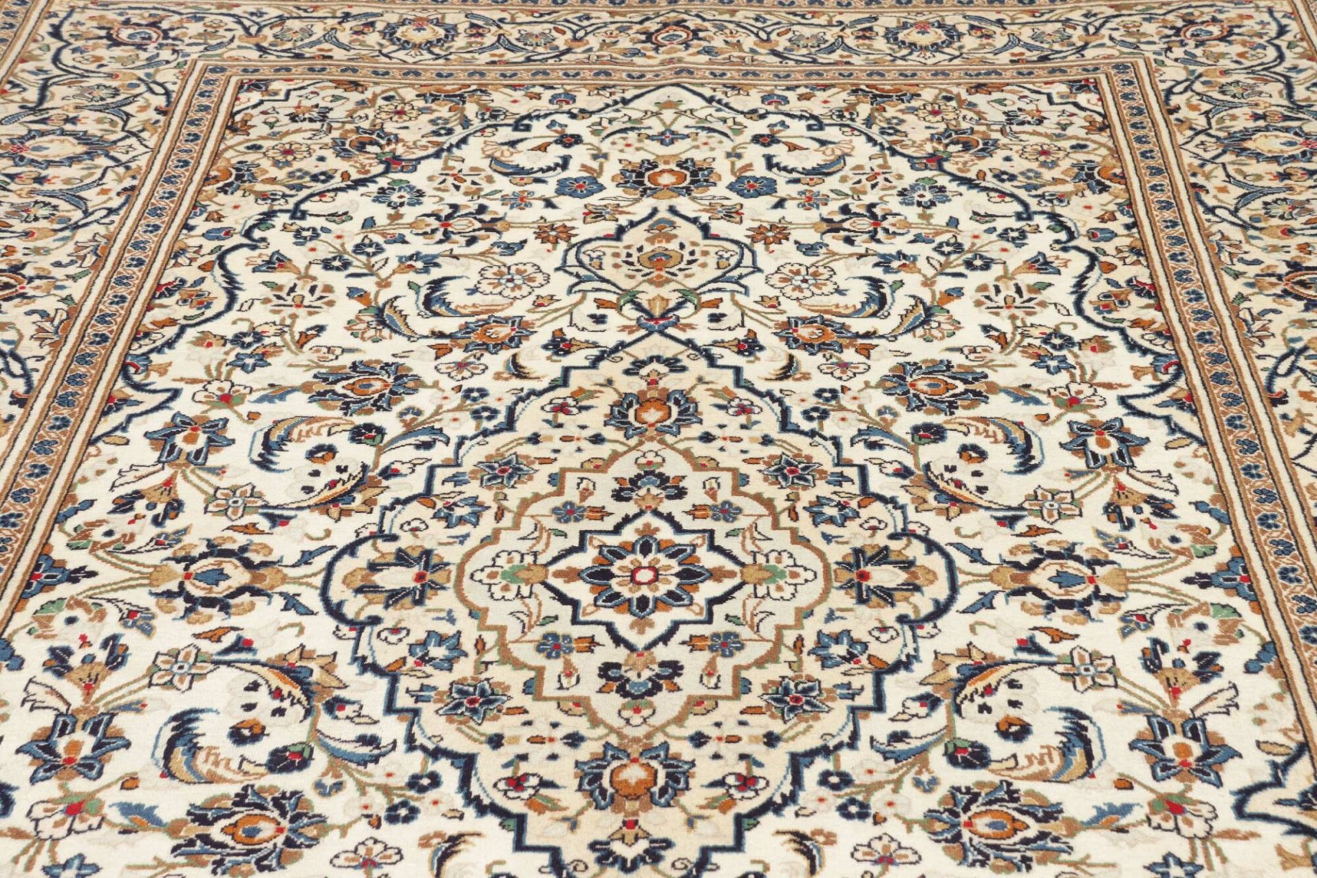 Kashan Perserteppich aus Iran, 196 × 304 cm