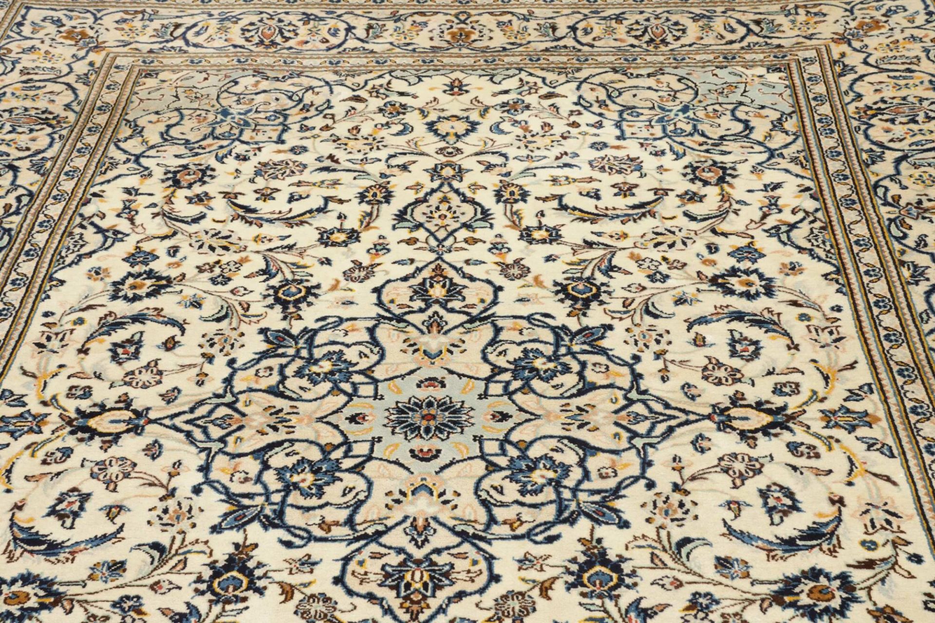 Kashan Perserteppich 194 × 307 cm aus Wolle, handgeknüpft