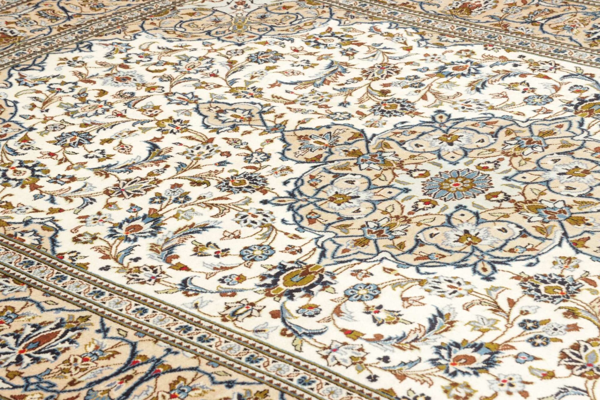 Kashan Perserteppich aus Iran, 193 × 284 cm
