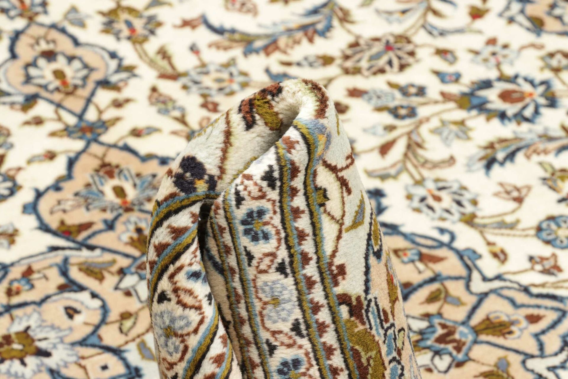 Kashan Perserteppich aus Iran, 193 × 284 cm