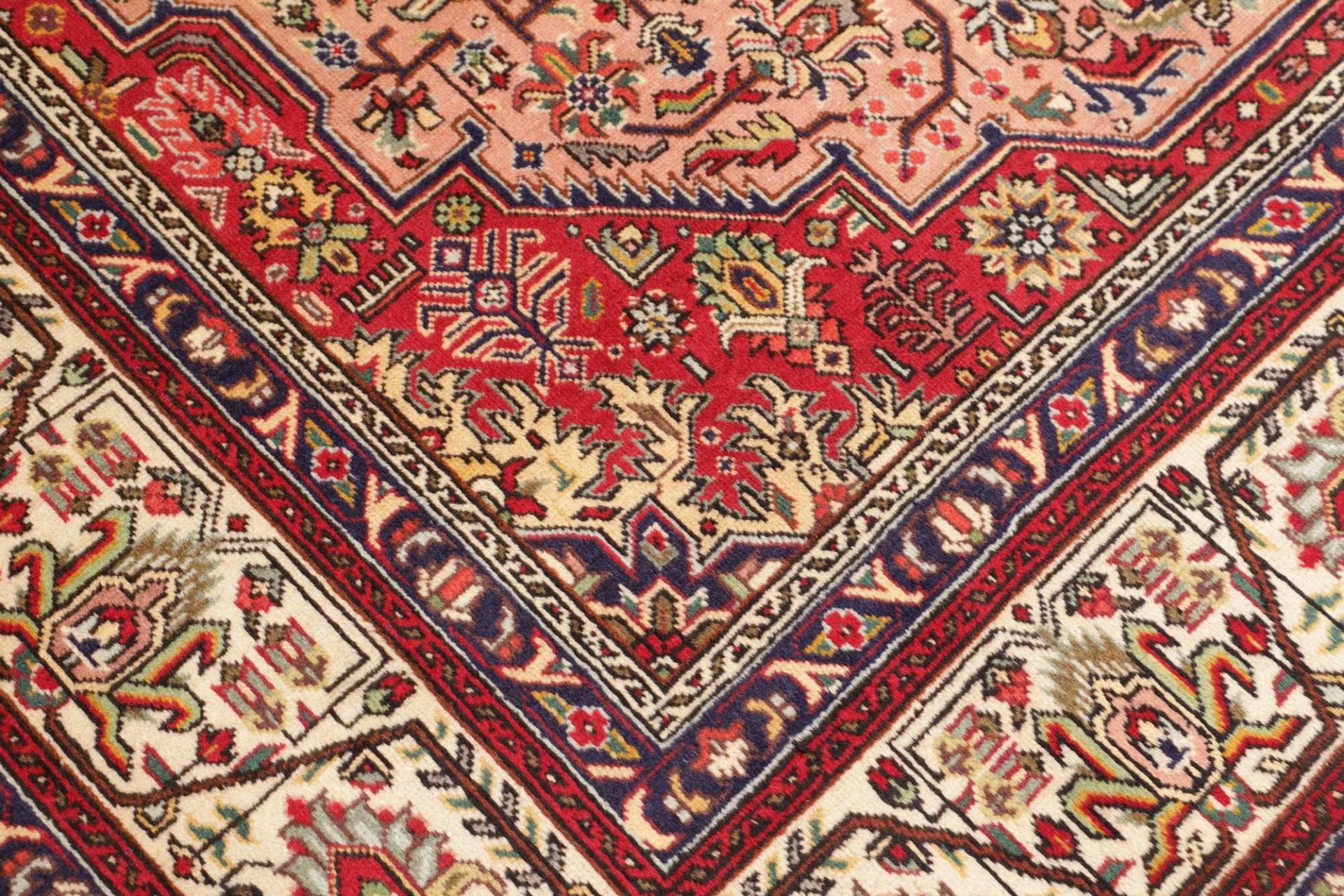 Täbriz Perserteppich aus Iran, 201 × 301 cm