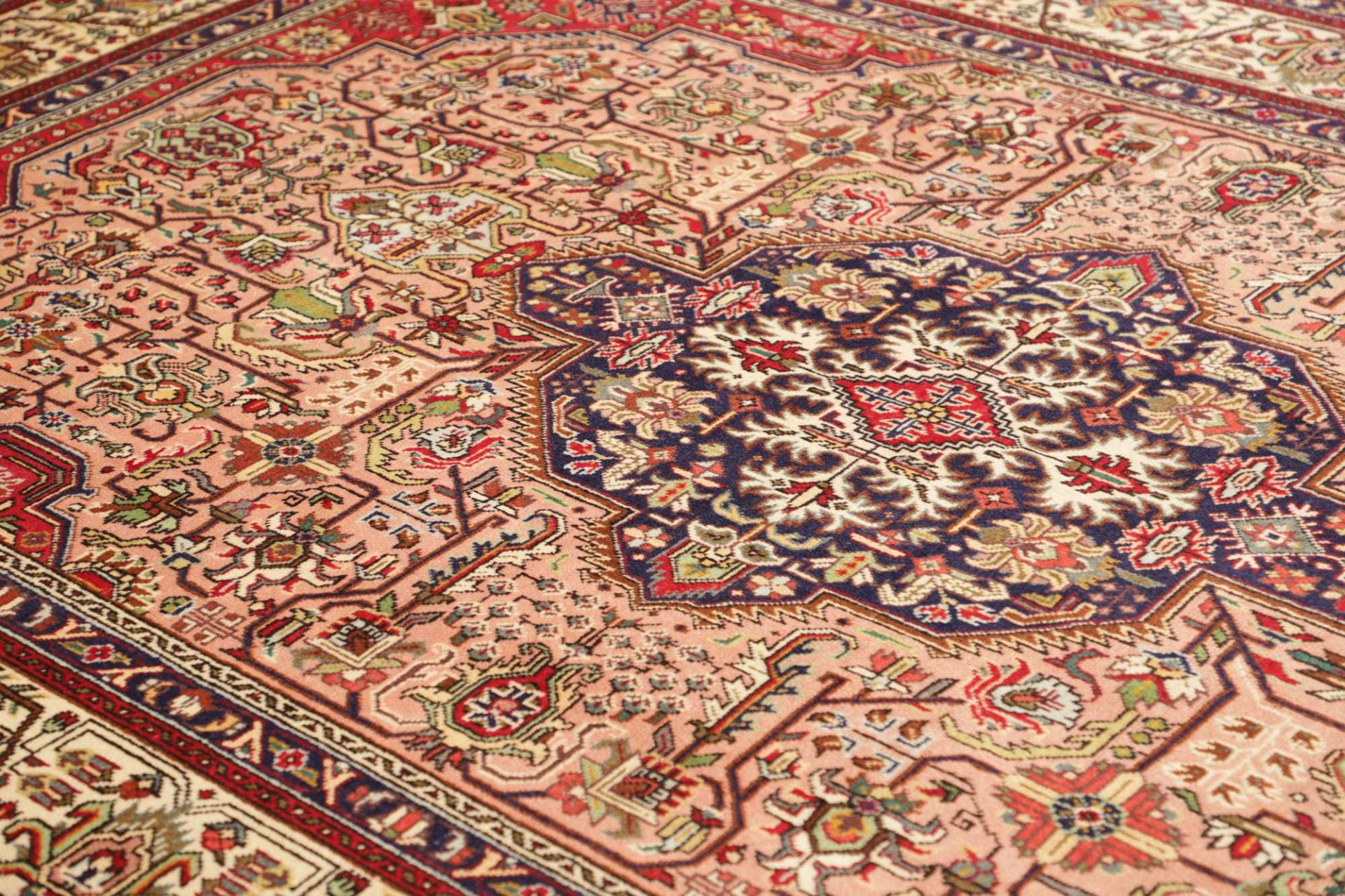 Täbriz Perserteppich aus Iran, 201 × 301 cm