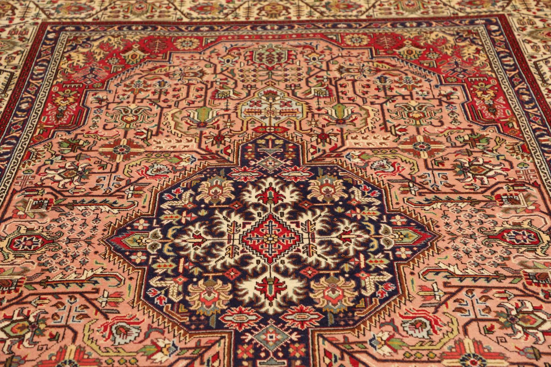 Täbriz Perserteppich aus Iran, 201 × 301 cm