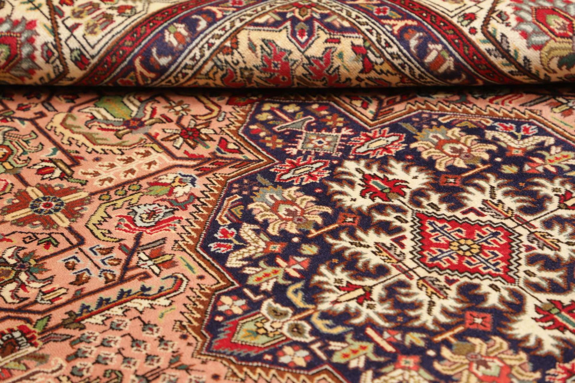 Täbriz Perserteppich aus Iran, 201 × 301 cm