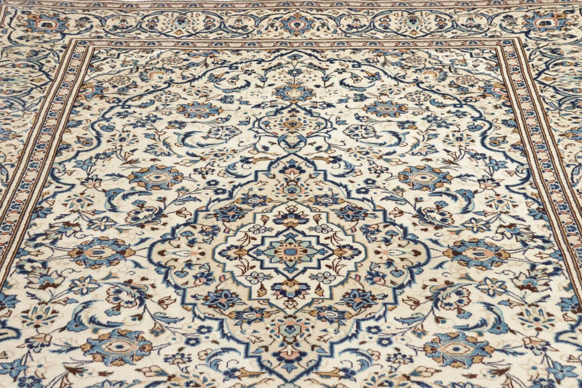 Kashan Perserteppich aus Iran, 201 × 304 cm