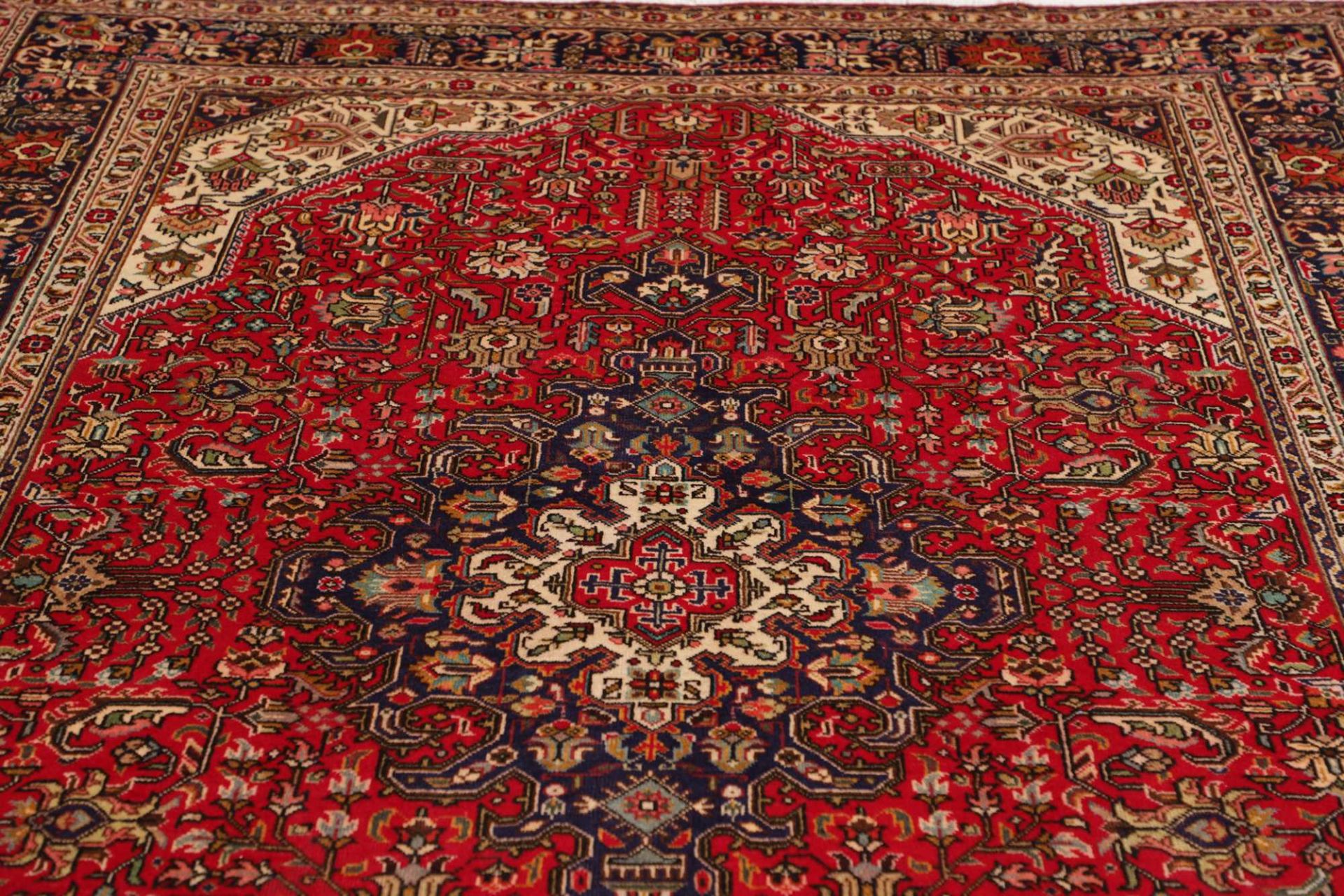 Handgeknüpfter Täbriz Perserteppich 201 × 304 cm