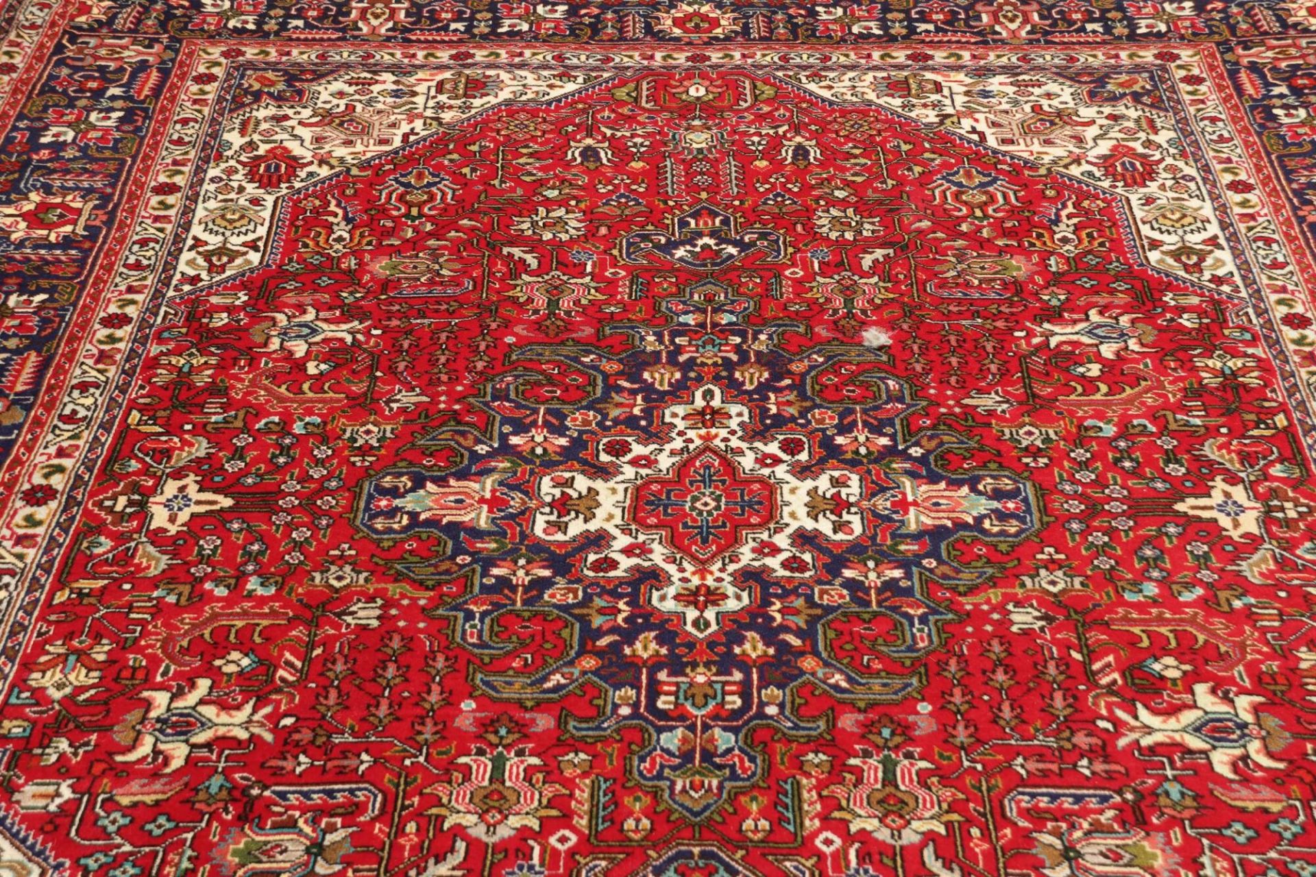 Täbriz Perserteppich 205 × 285 cm aus Wolle, handgeknüpft