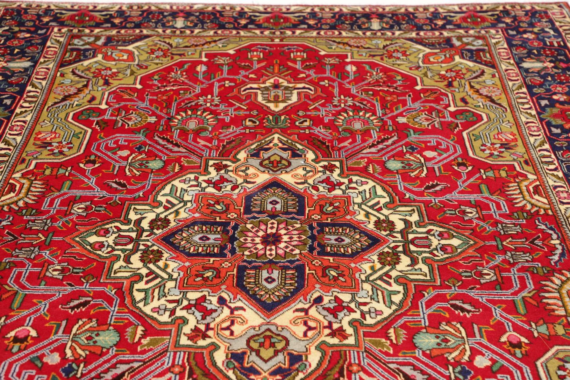 Täbriz Perserteppich aus Iran, 203 × 301 cm